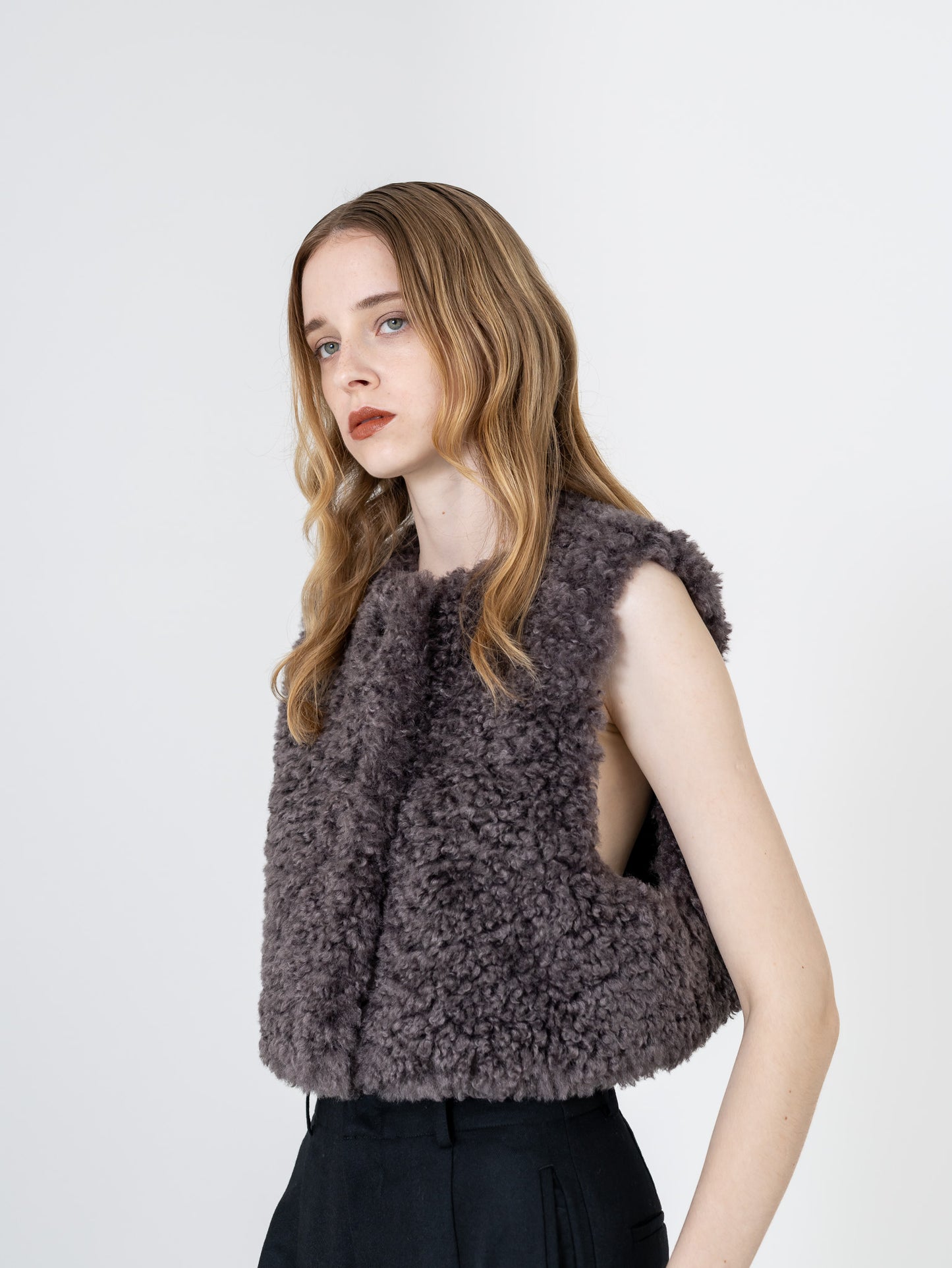 【PRE-ORDER】Boa Vest(2color)