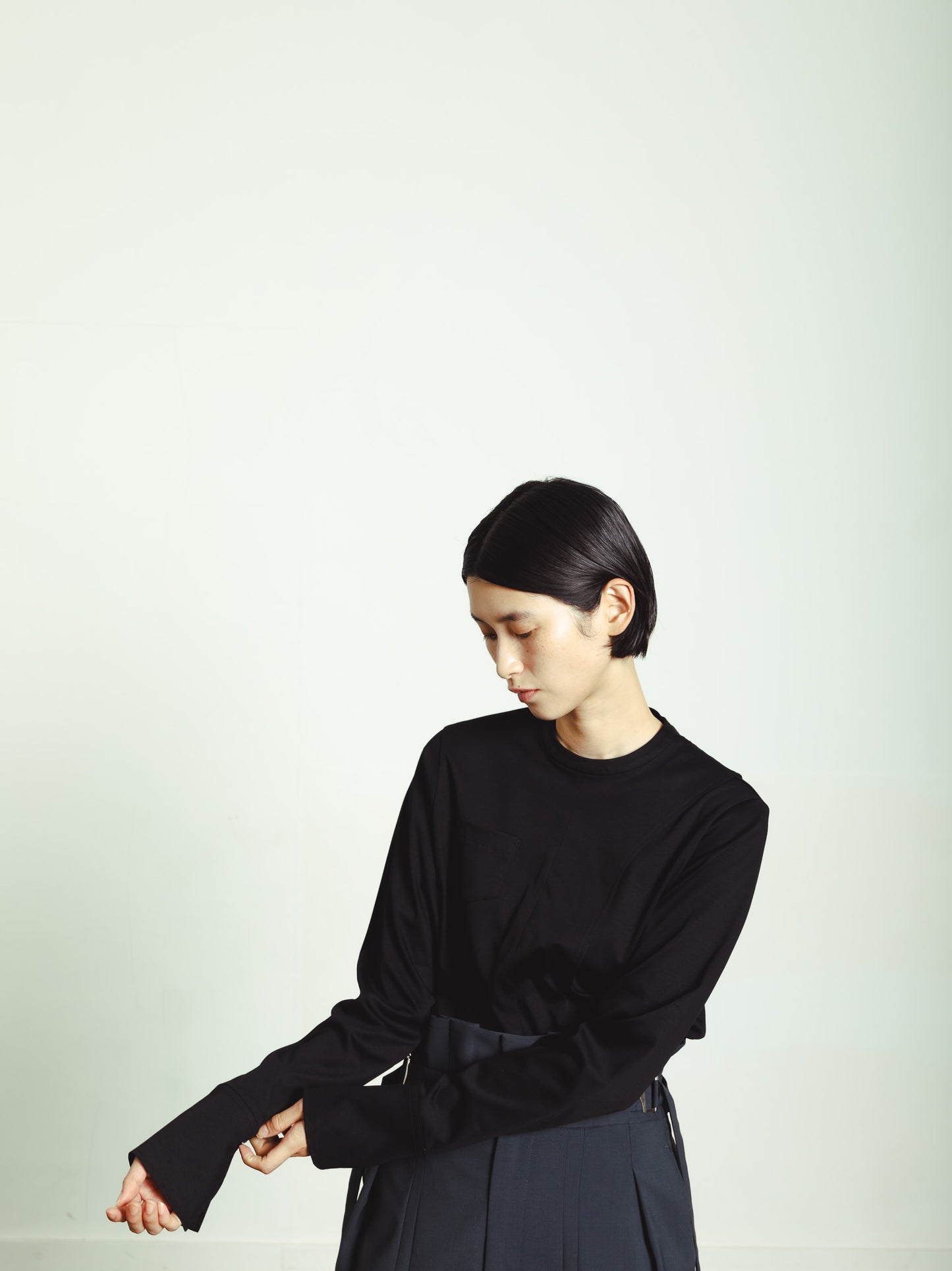 DETAIL LONG T-SHIRT