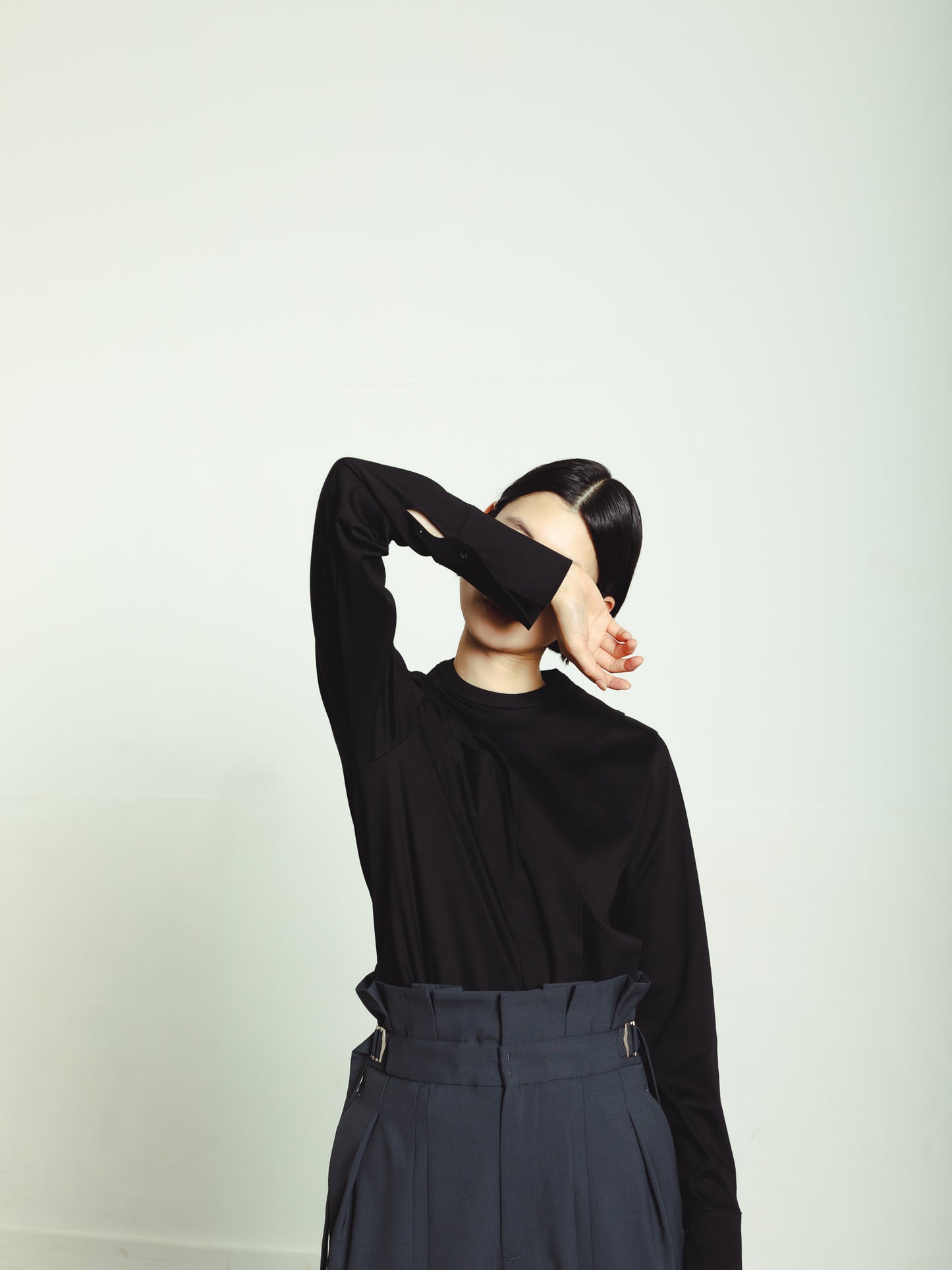DETAIL LONG T-SHIRT