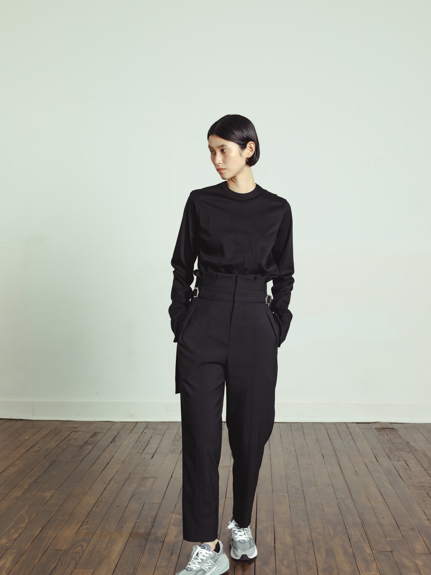DETAIL LONG T-SHIRT