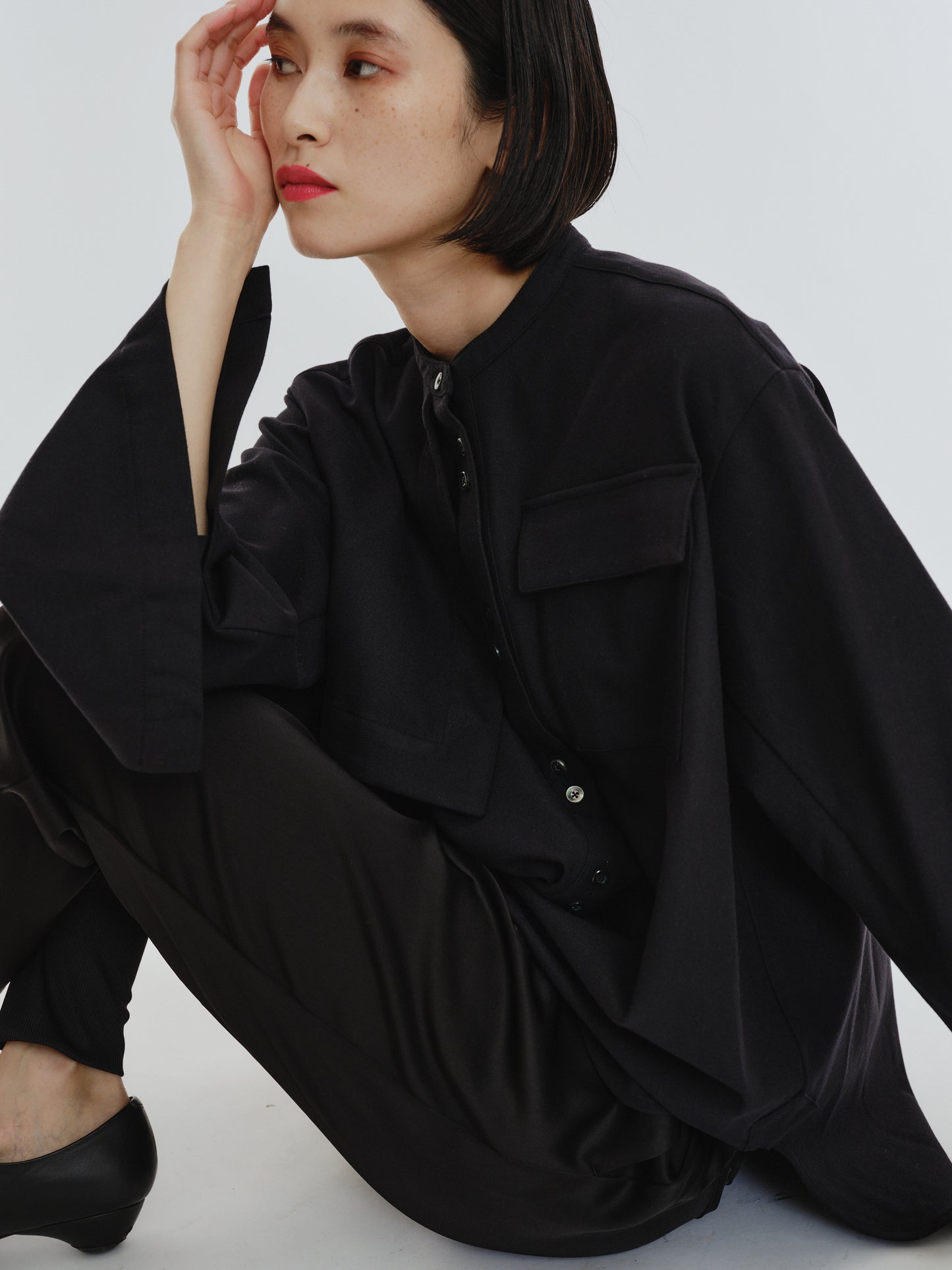 BUTTON SHIRT