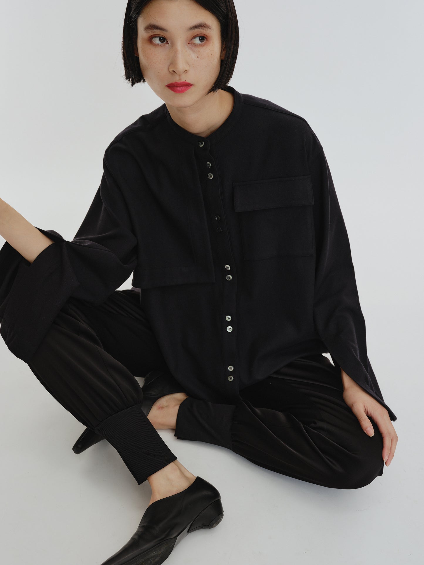 BUTTON SHIRT