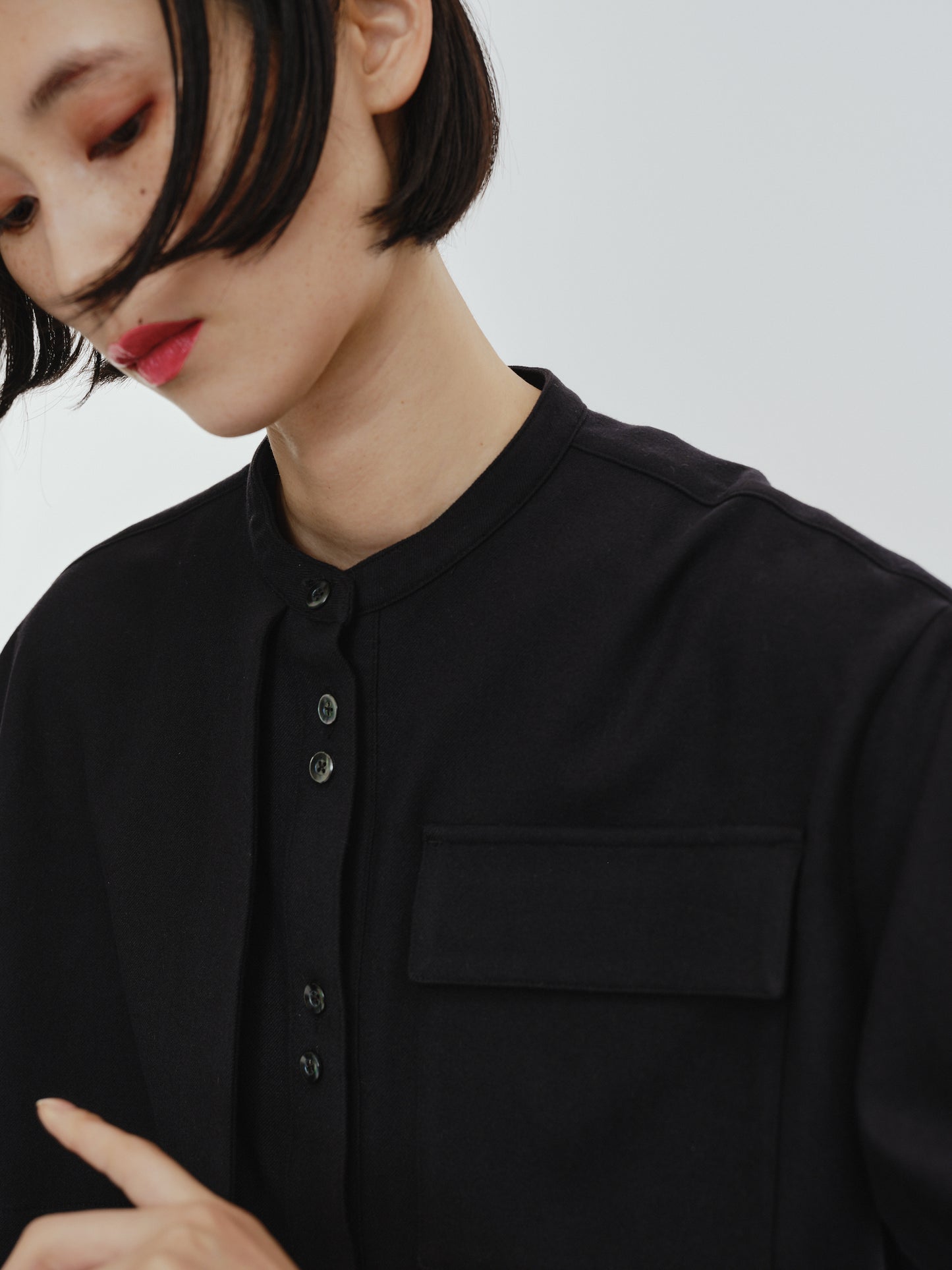 BUTTON SHIRT