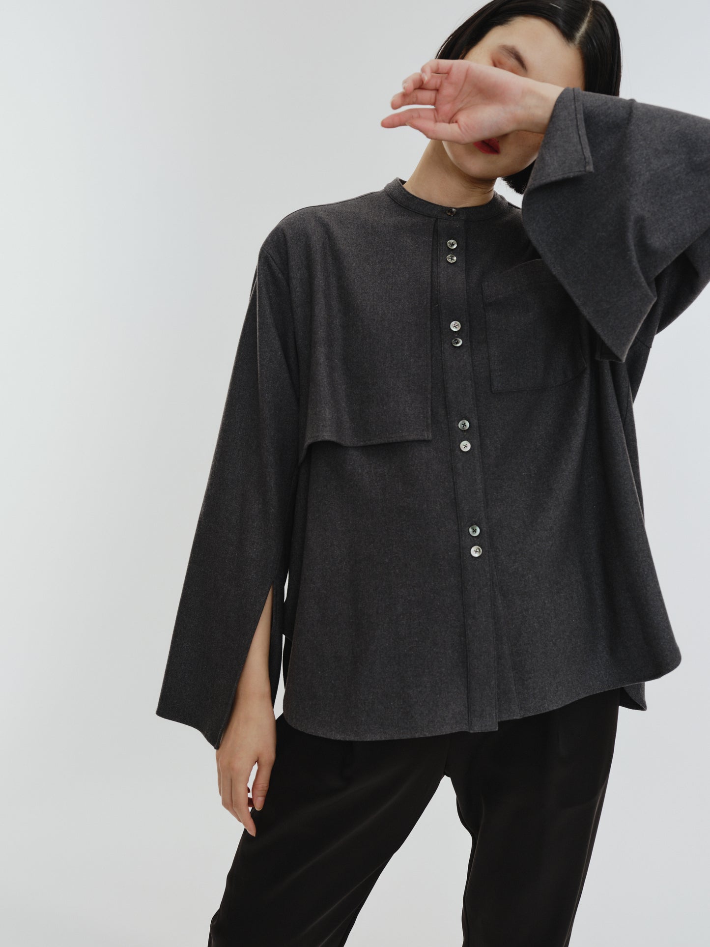 BUTTON SHIRT