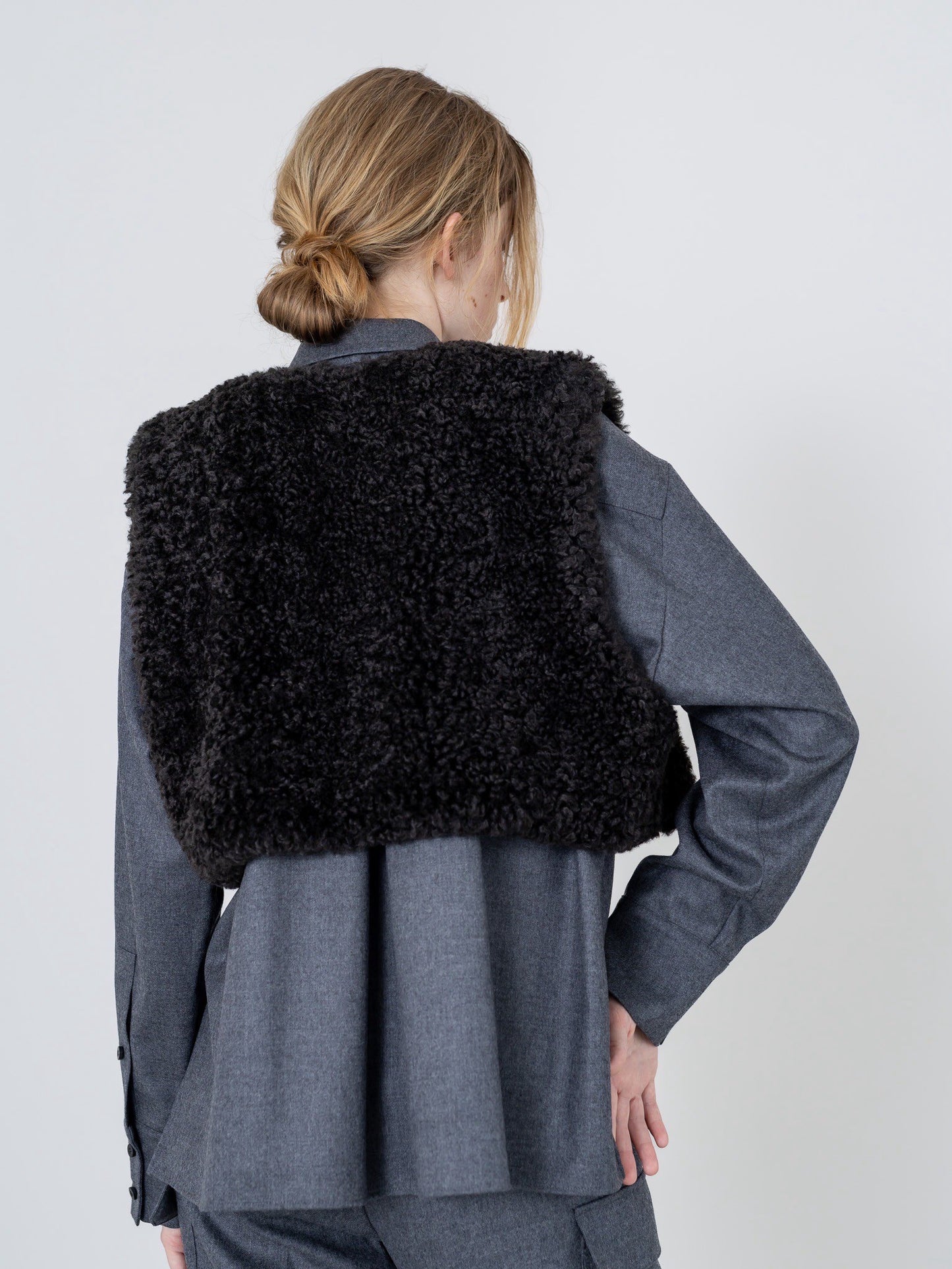 【PRE-ORDER】Boa Vest(2color)