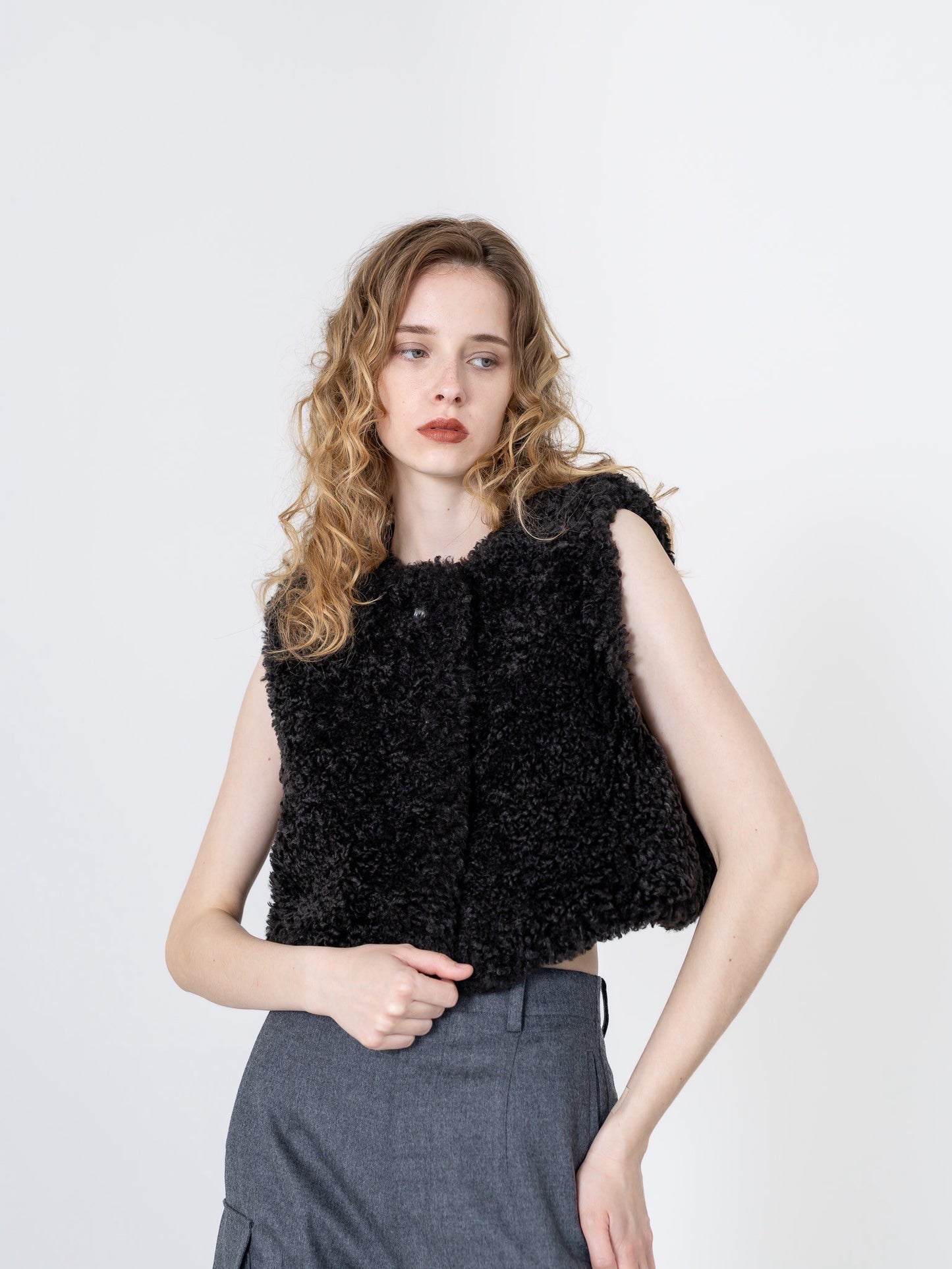 【PRE-ORDER】Boa Vest(2color)