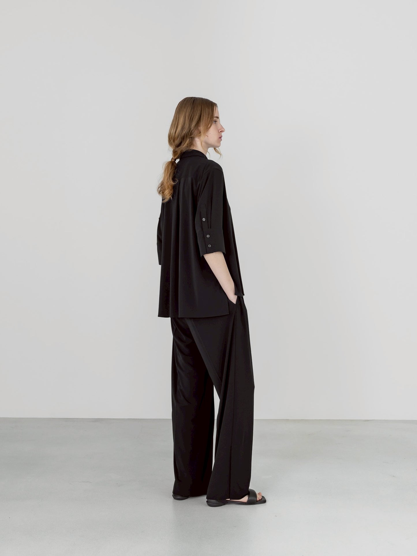MELT DRAPE PANTS
