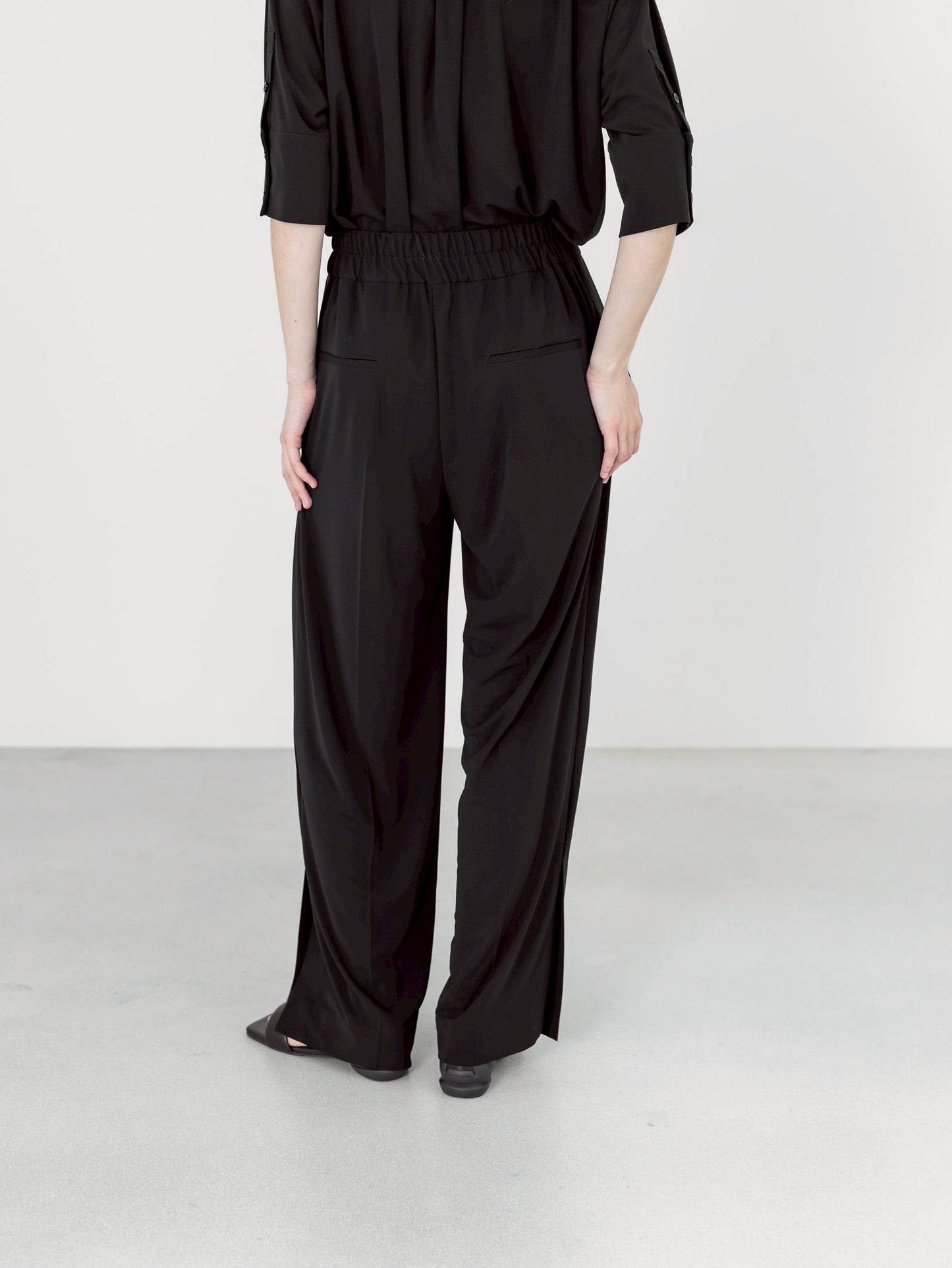 MELT DRAPE PANTS