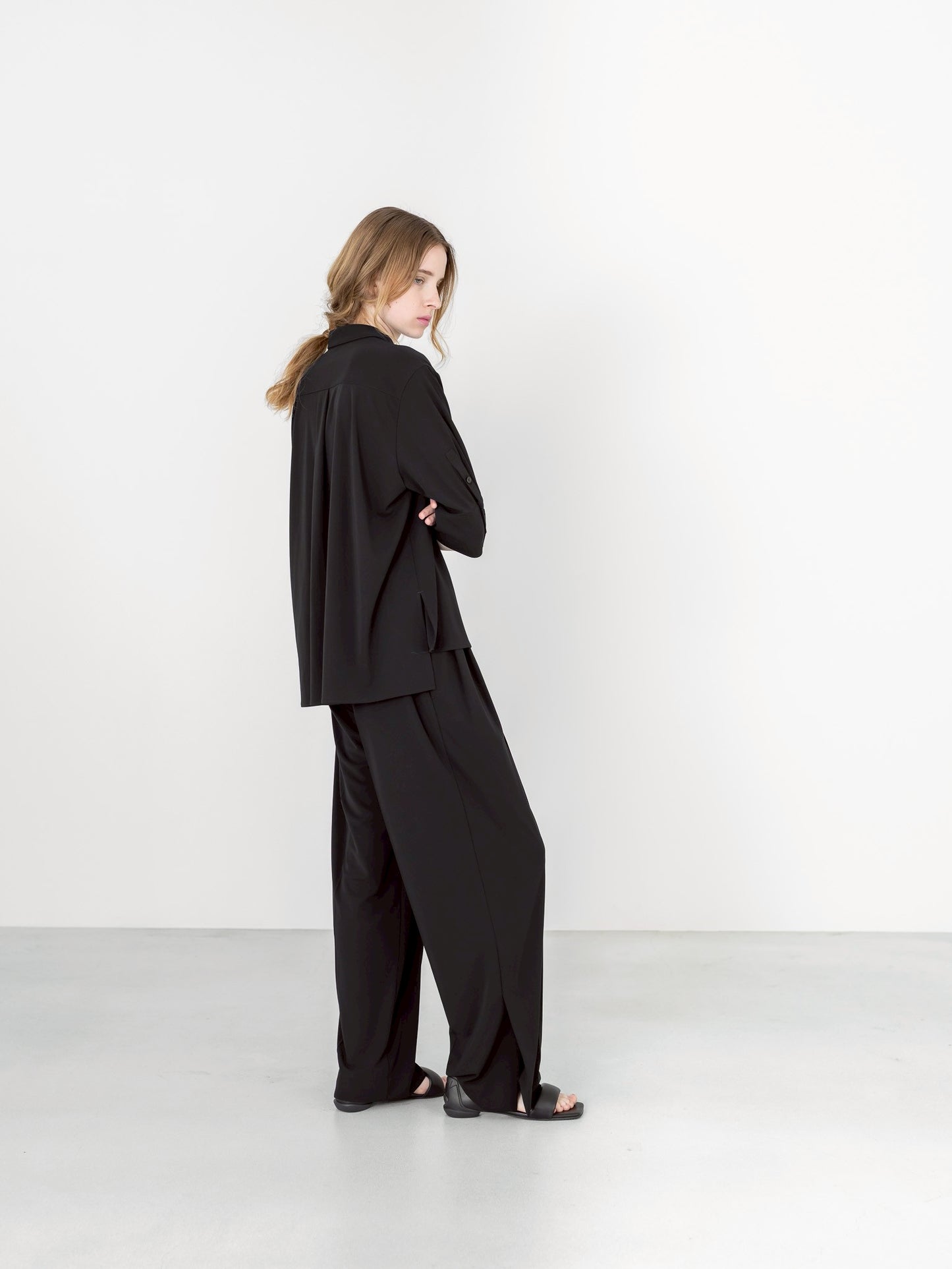 MELT DRAPE PANTS