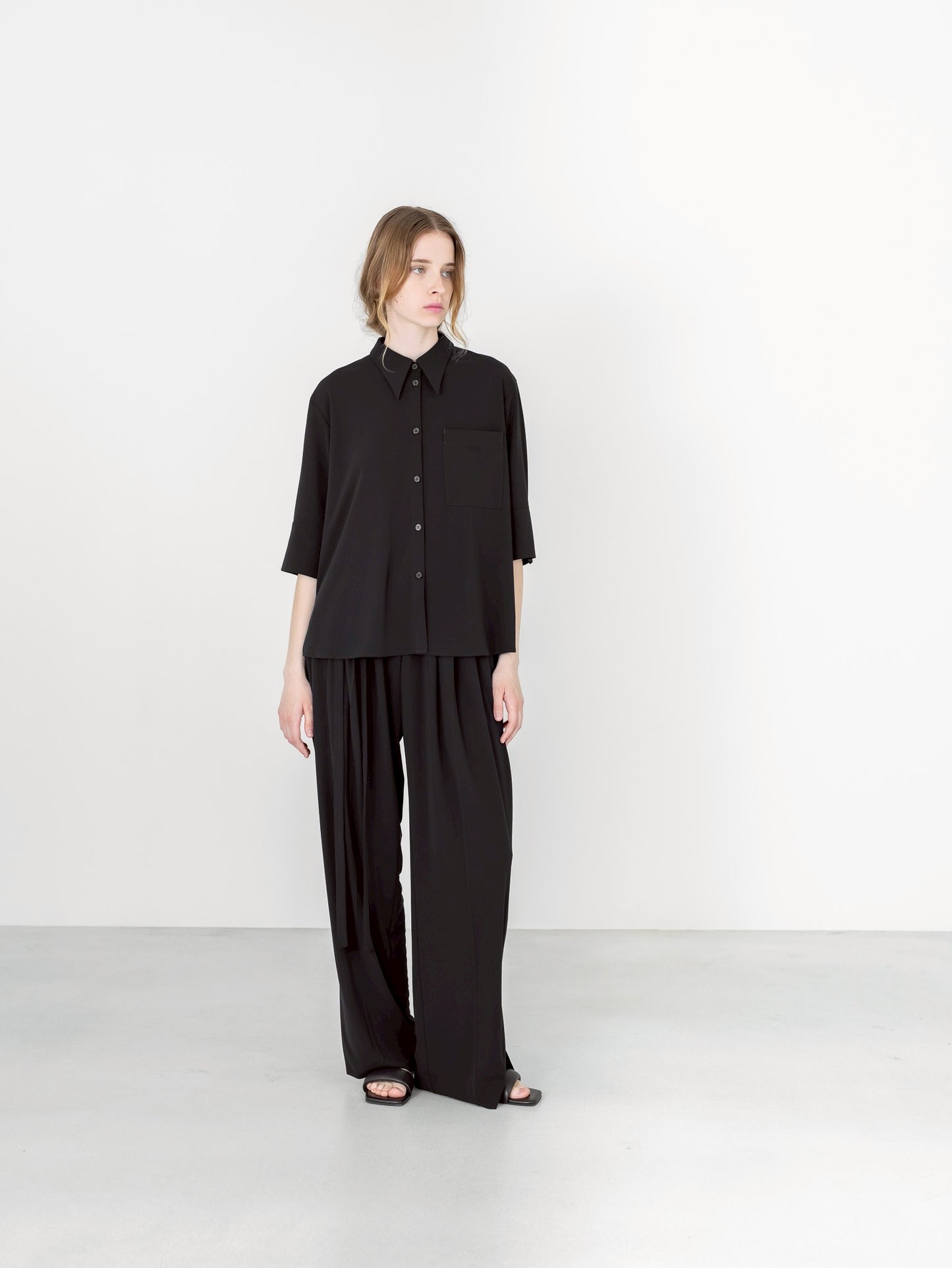 MELT DRAPE PANTS