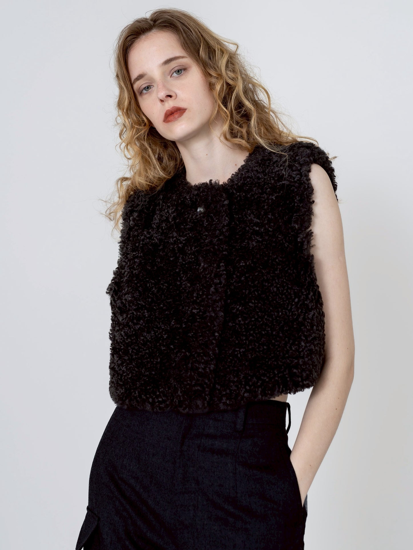 【PRE-ORDER】Boa Vest(2color)