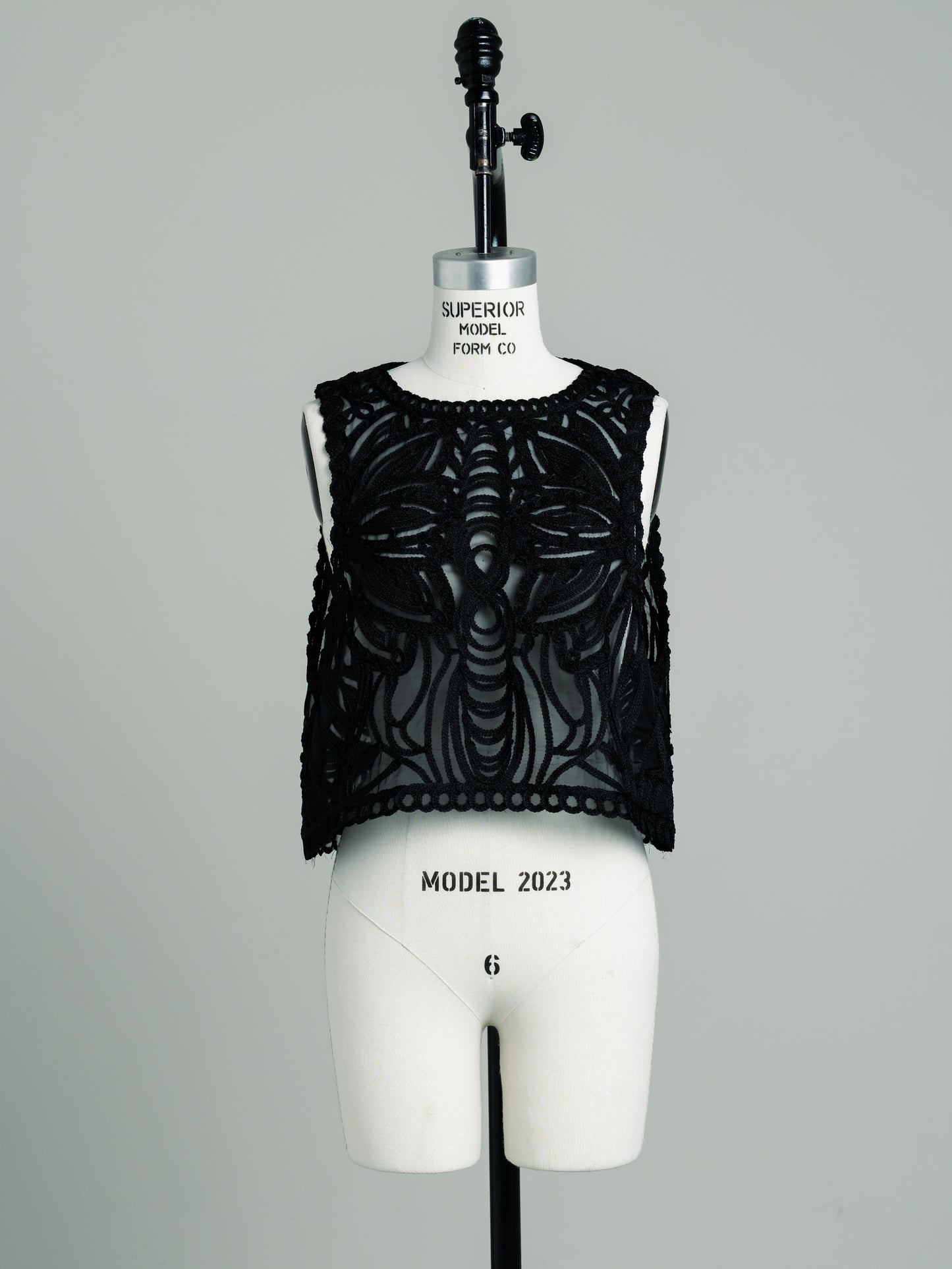 【PRE ORDER】Embroidery Vest