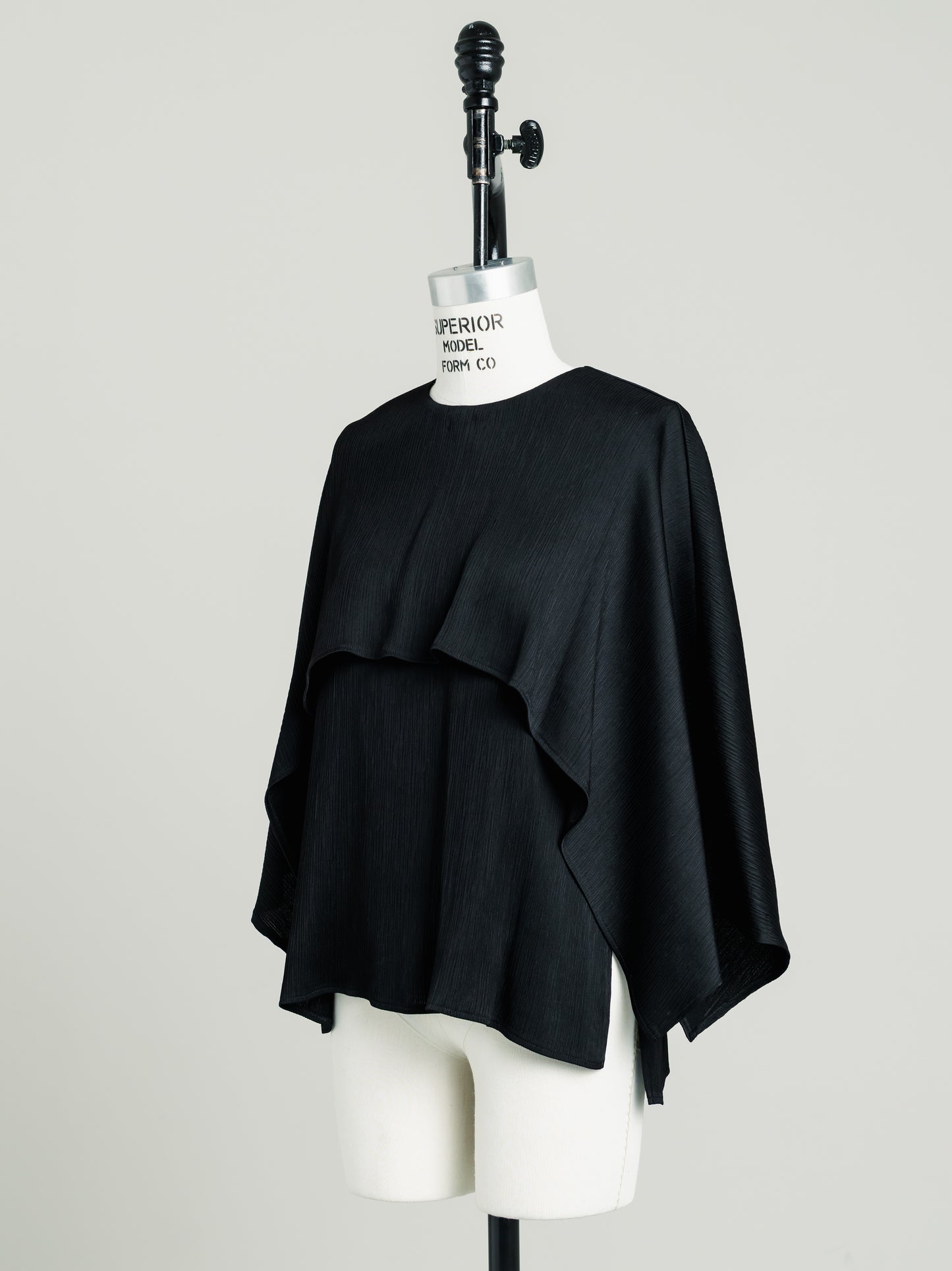 【PRE ORDER】Satin Crepe Cape