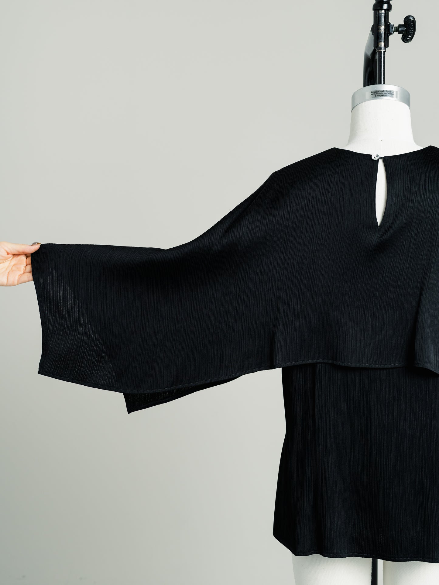 【PRE ORDER】Satin Crepe Cape