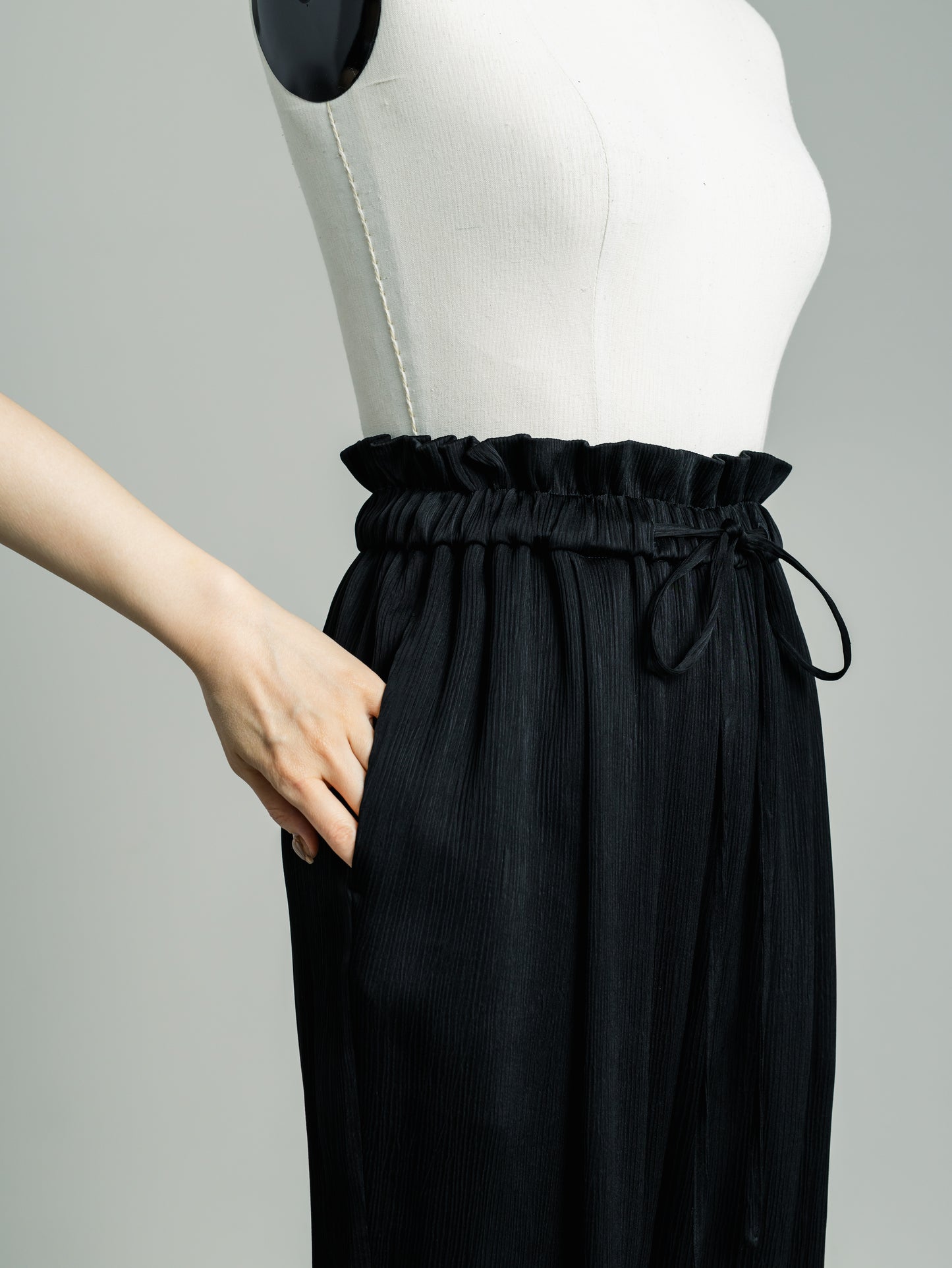 【PRE ORDER】Satin Crepe Pants
