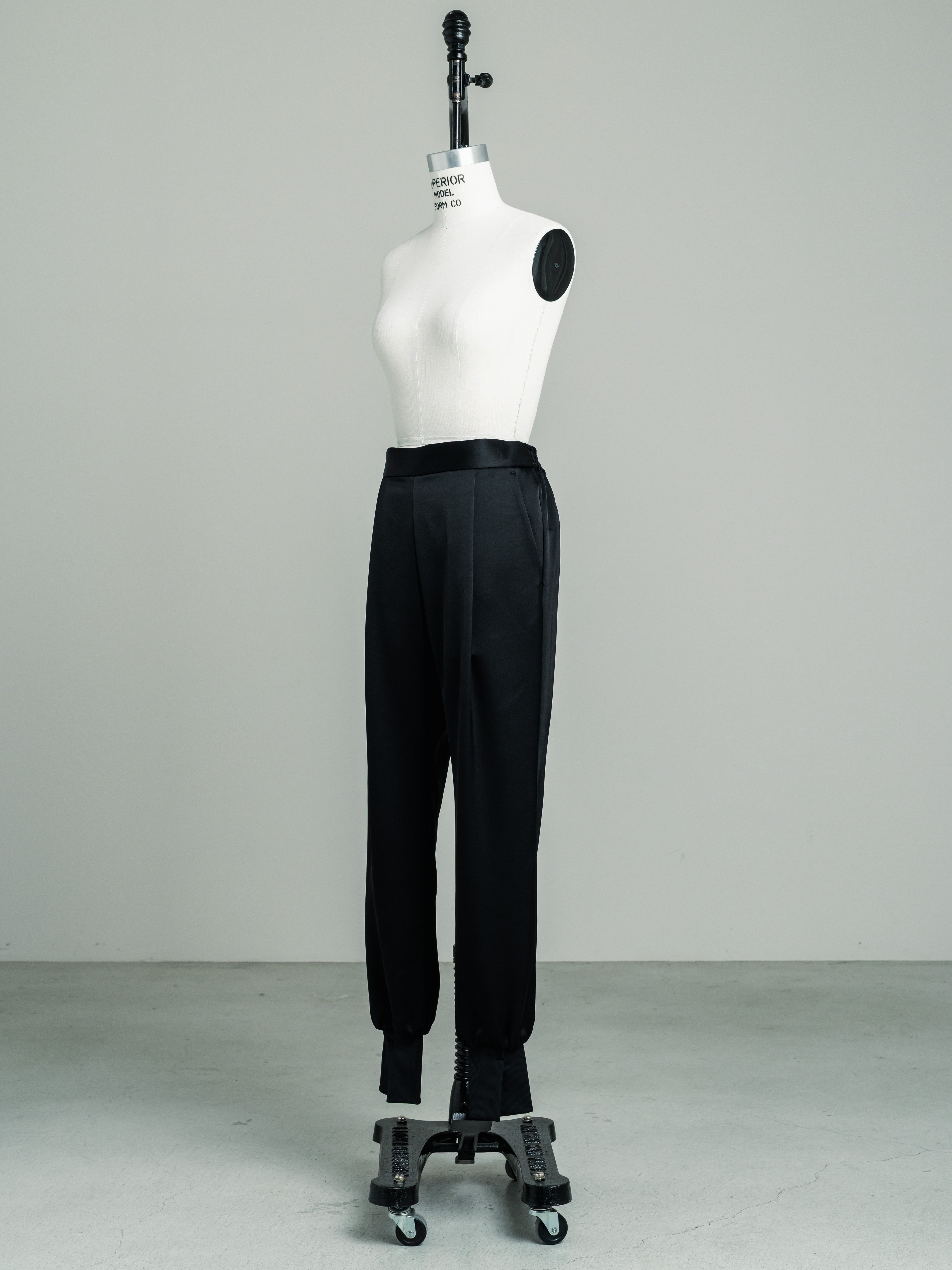 iore イオレ　ベルパンツ PRE ORDER】BELLE PANTS – IORE
