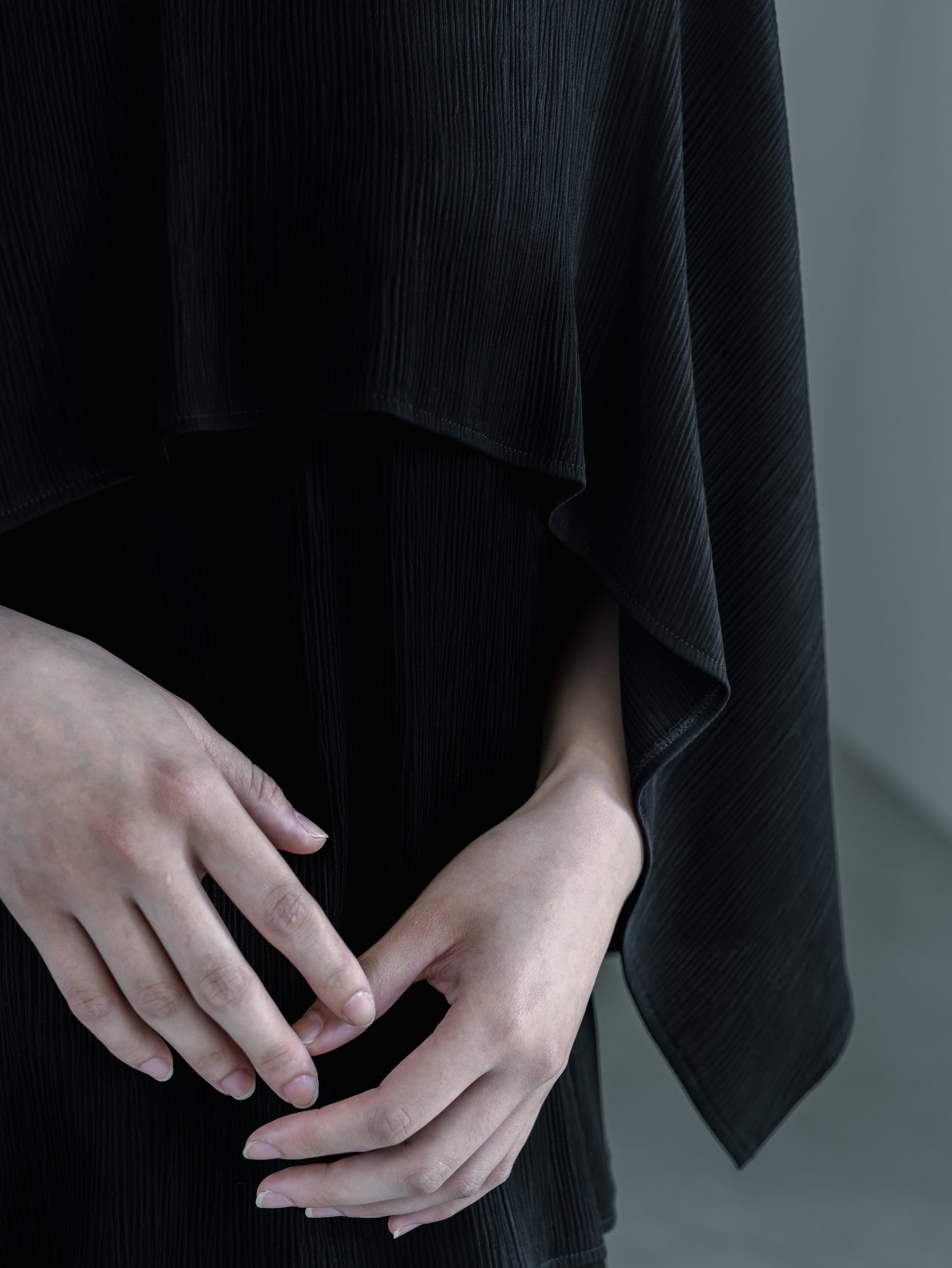 【PRE ORDER】Satin Crepe Cape