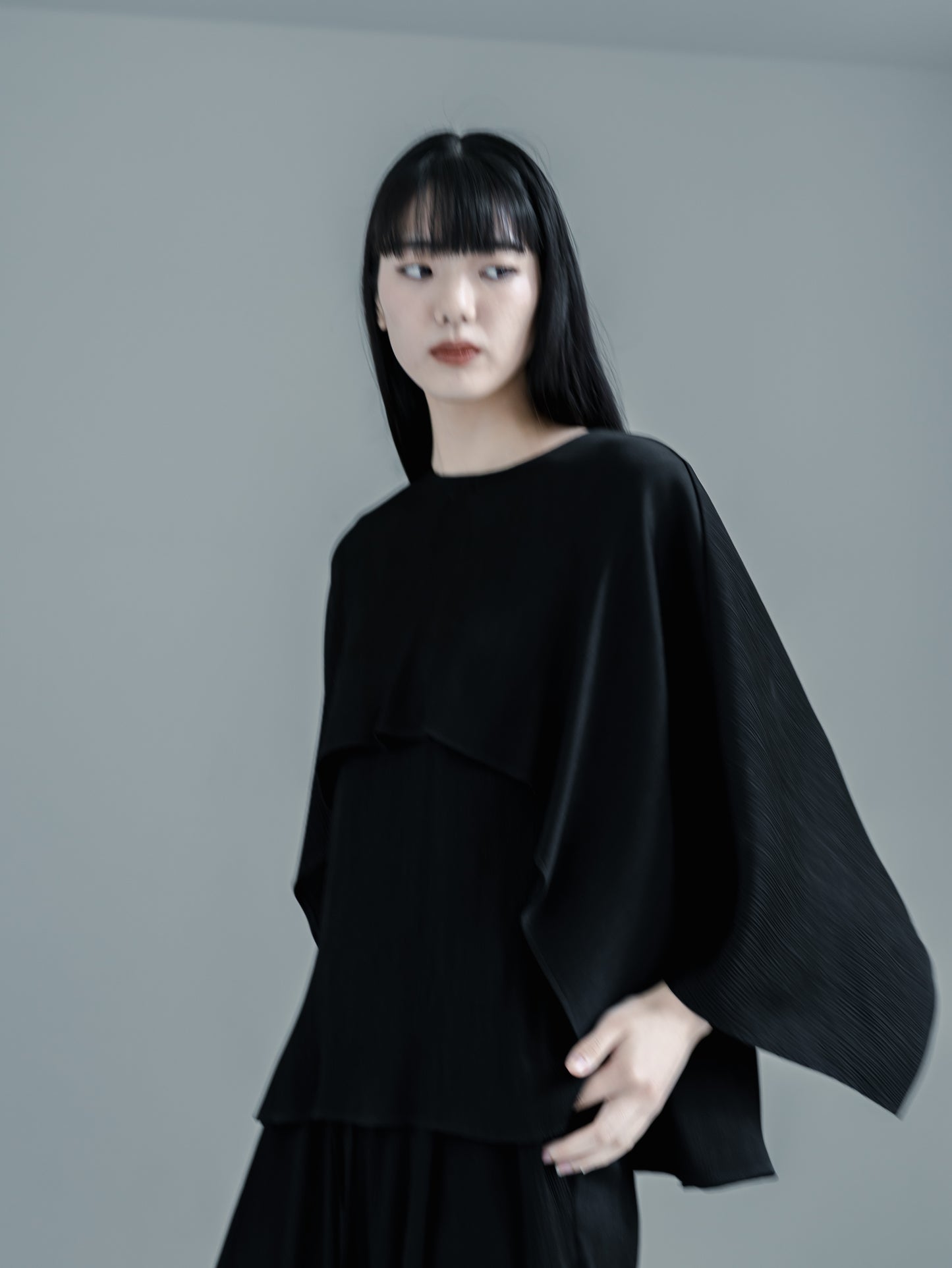 【PRE ORDER】Satin Crepe Cape