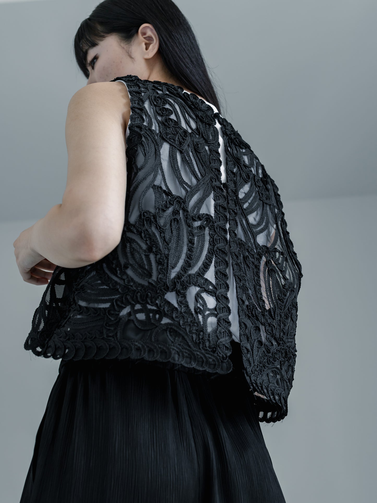 【PRE ORDER】Embroidery Vest