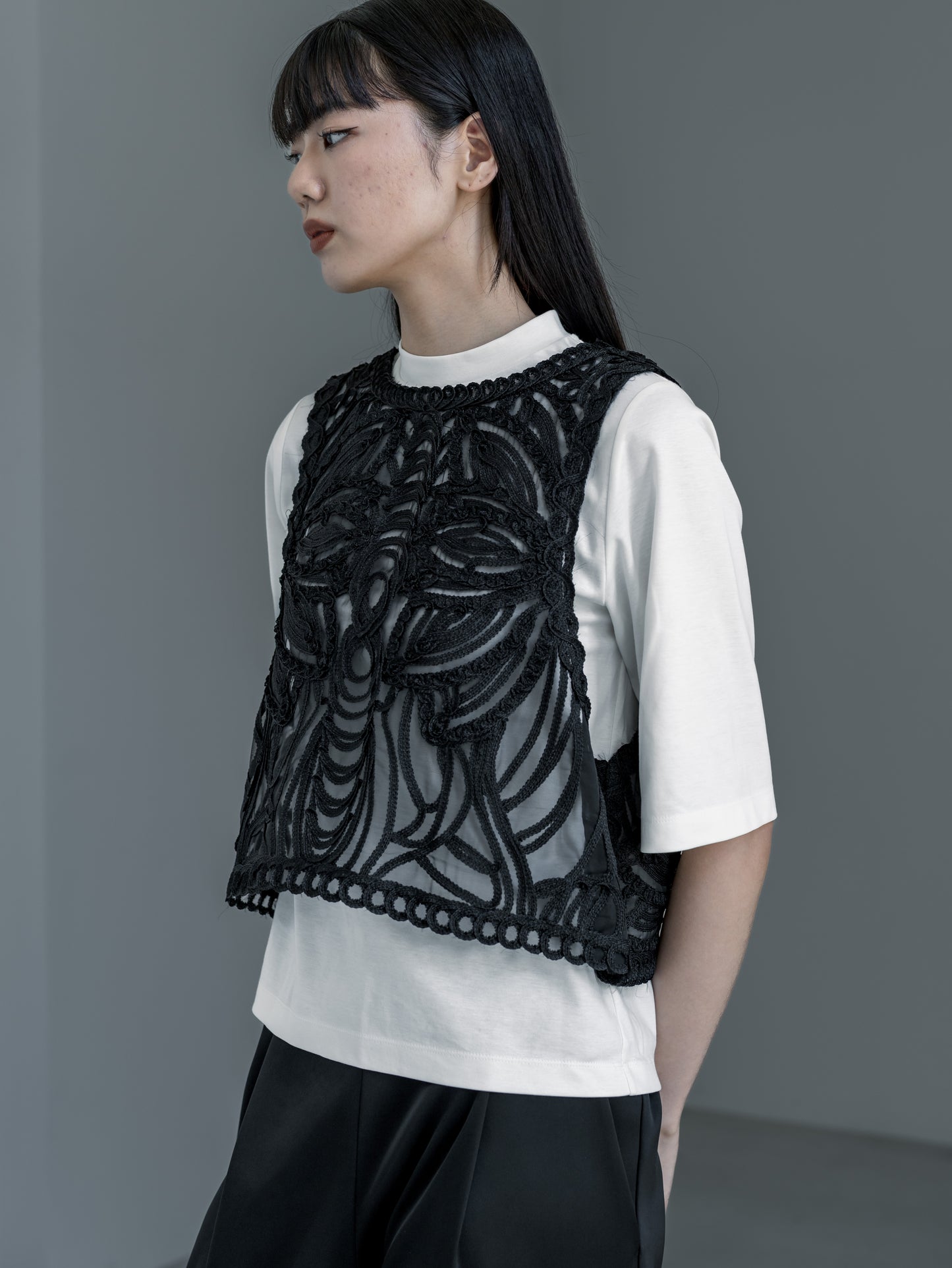 【PRE ORDER】Embroidery Vest