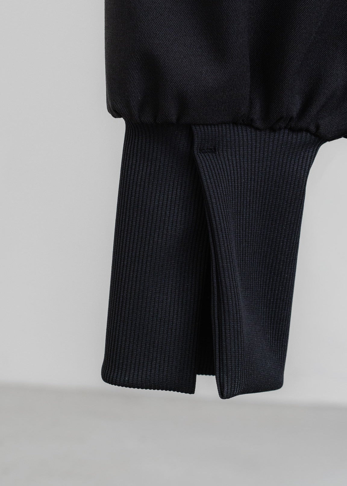 【PRE ORDER】Airy Form Belle Pants(black)