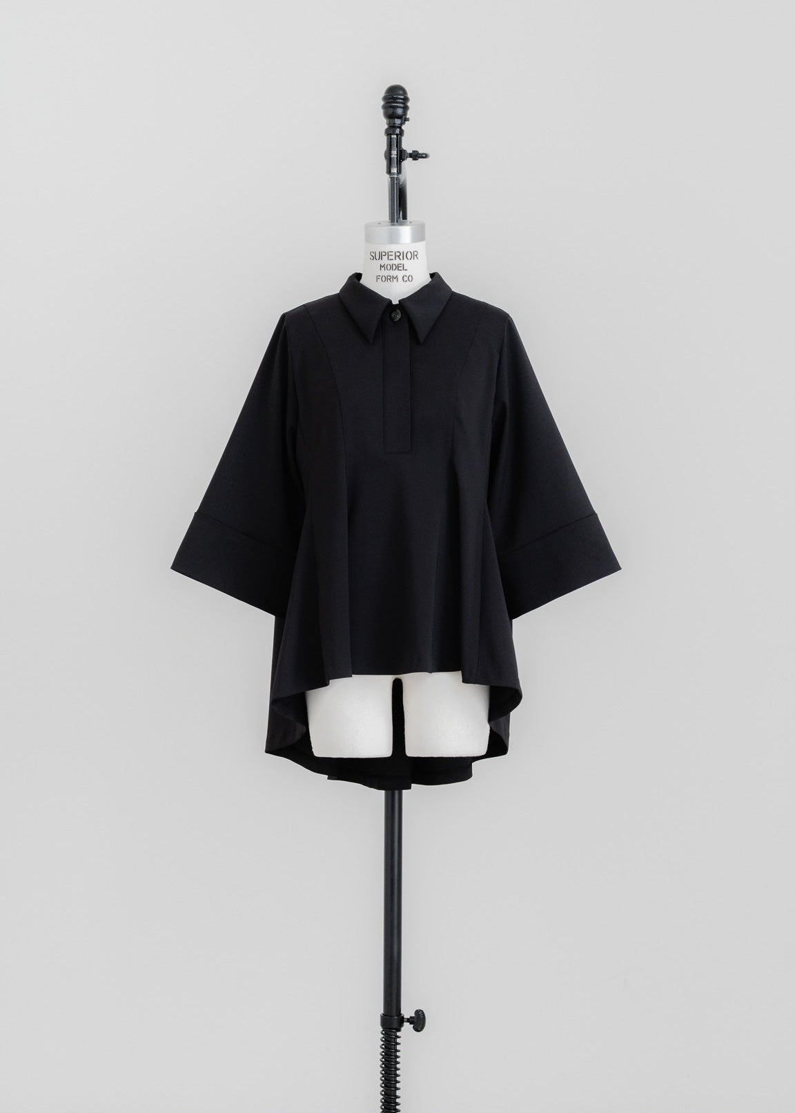 【PRE ORDER】Airy Form Shirt(black)