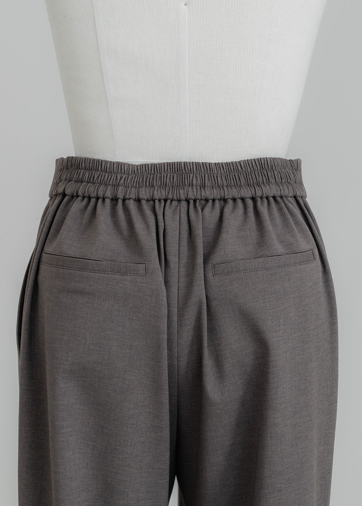 【PRE ORDER】Airy Form Belle Pants(warm gray)