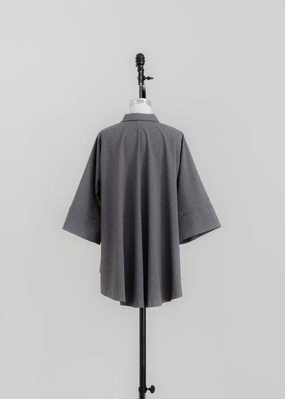 【PRE ORDER】Airy Form Shirt(warm gray)