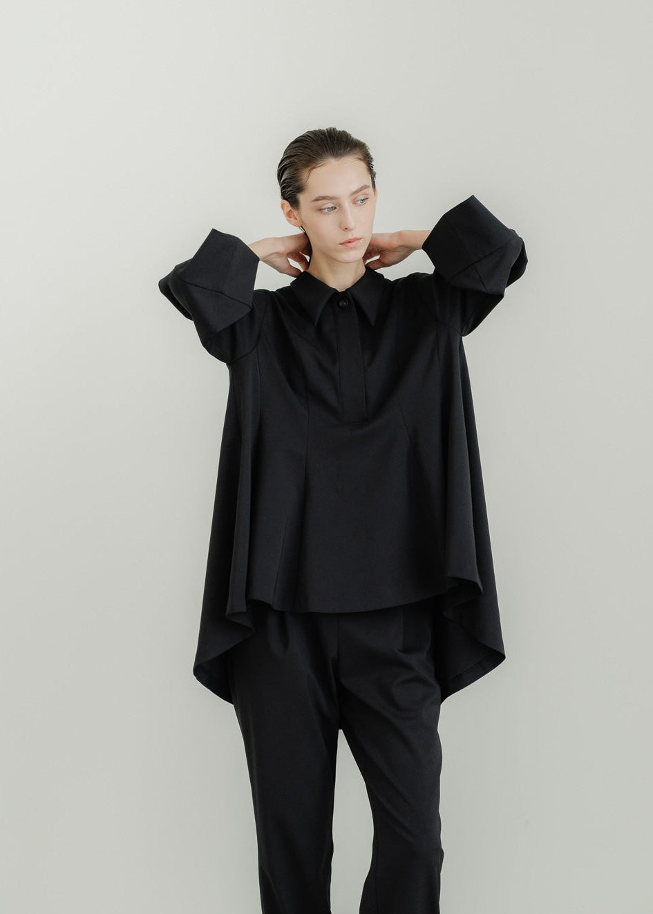 【PRE ORDER】Airy Form Shirt(black)