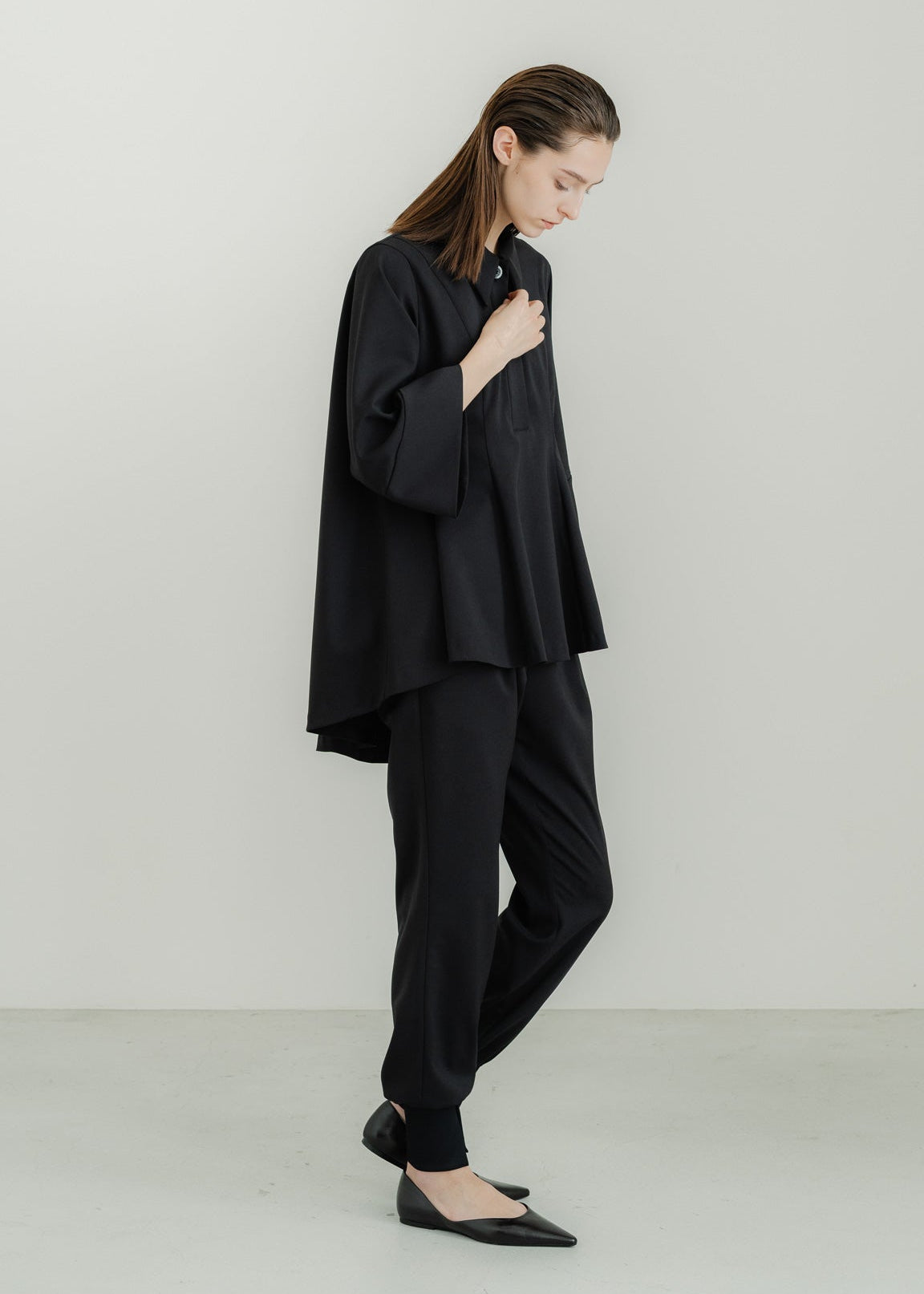【PRE ORDER】Airy Form Shirt(black)