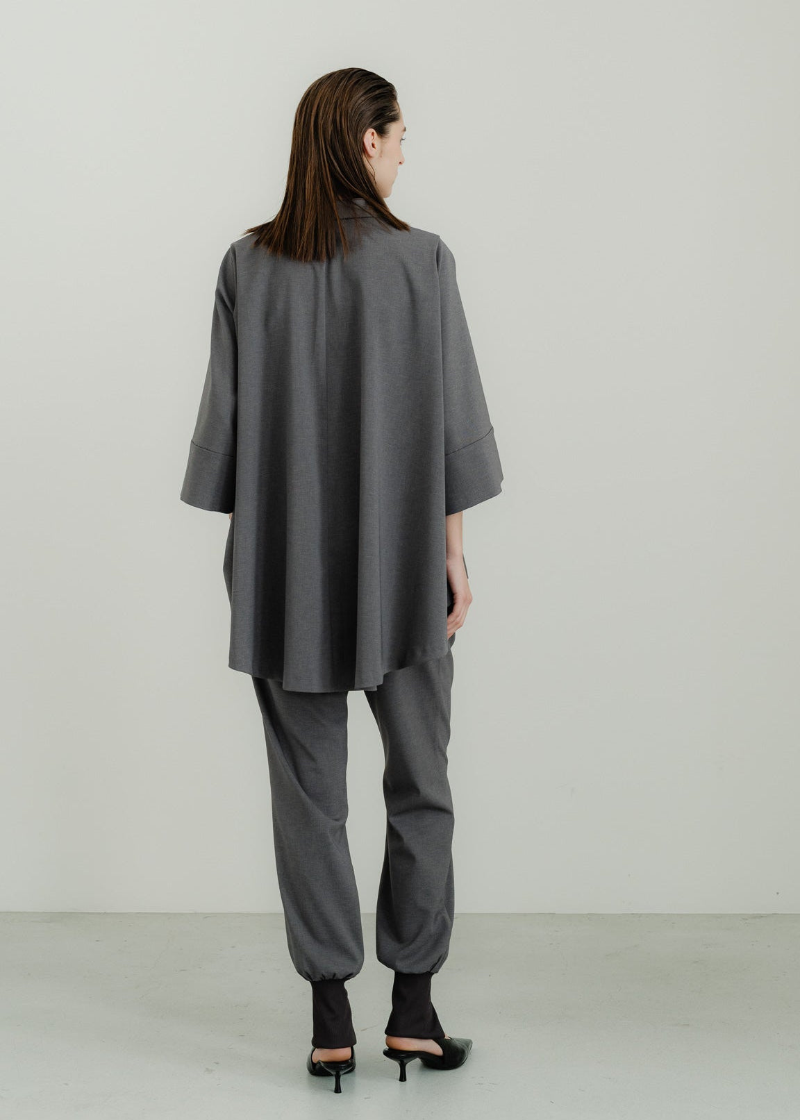【PRE ORDER】Airy Form Belle Pants(warm gray)