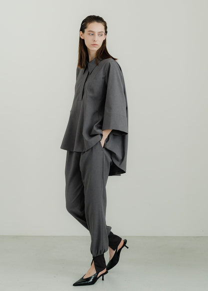 【PRE ORDER】Airy Form Shirt(warm gray)
