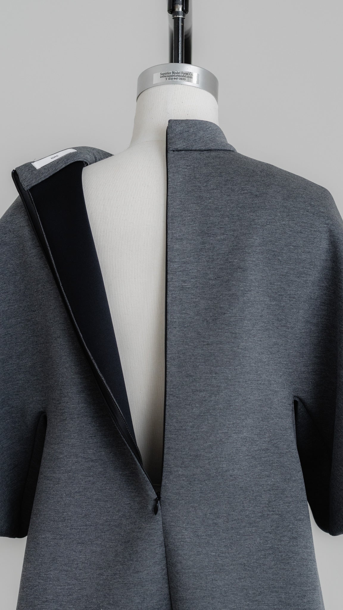Form Pullover