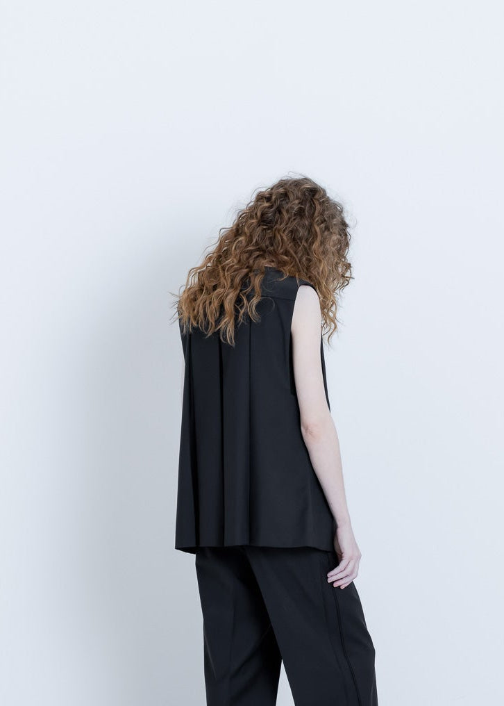 【PRE-ORDER】back pleats vest(2color)