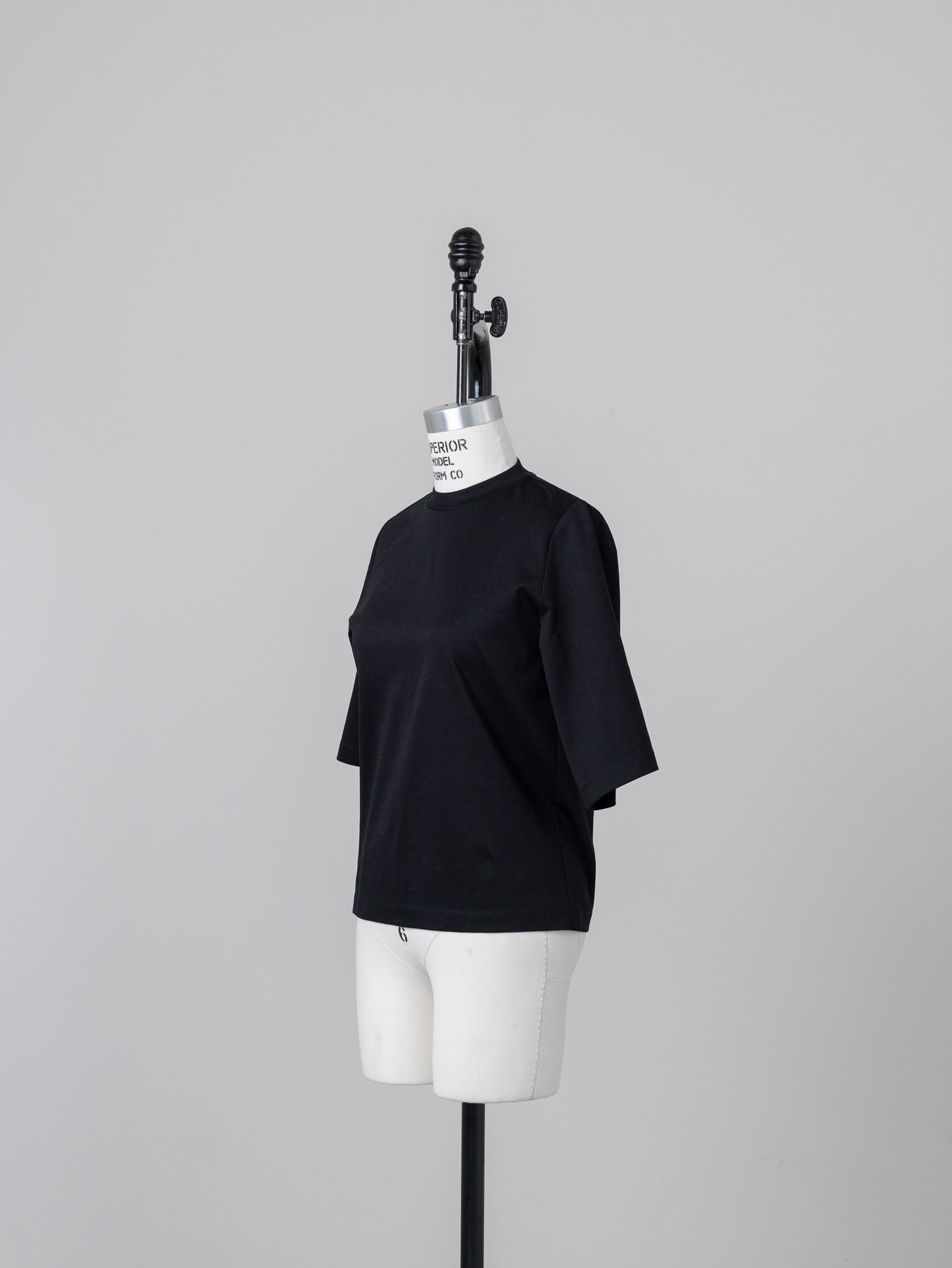Basic T-shirt (Black)