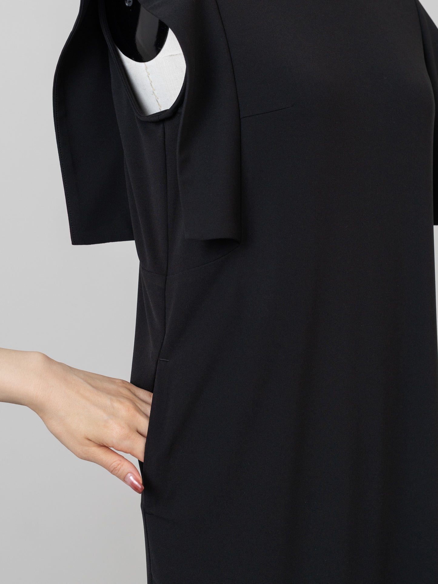 【PRE ORDER】Melt Flow Dress