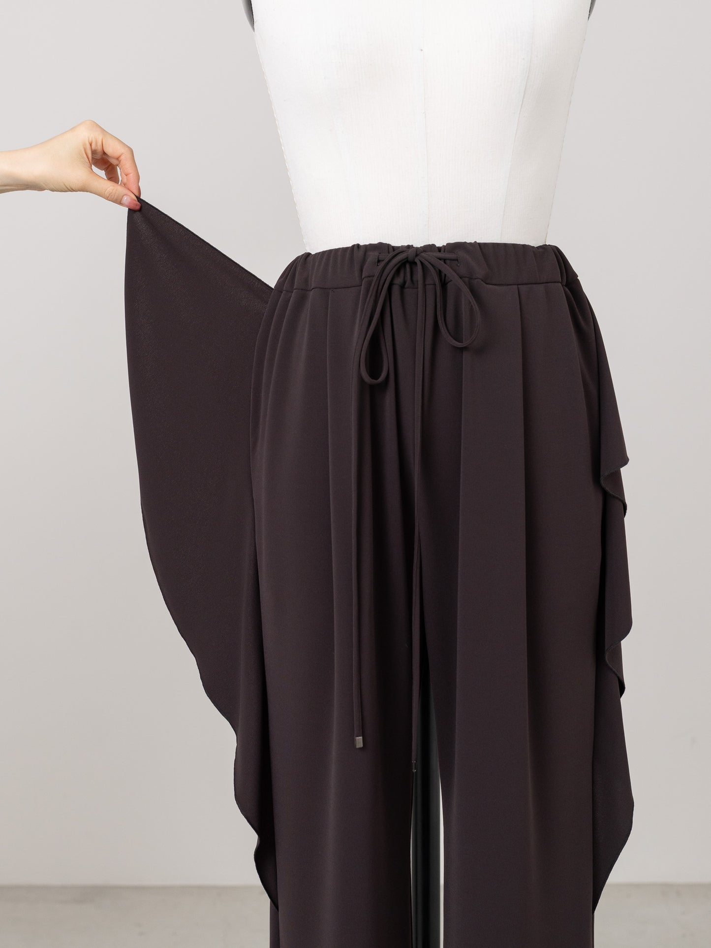 【PRE ORDER】Melt Ruffle Pants