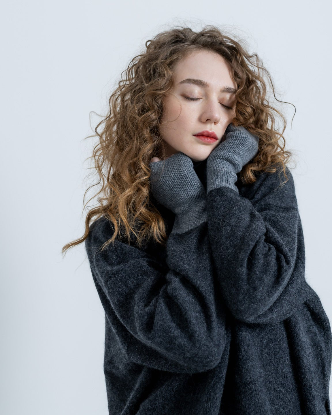 Cashmere silk blend knit(CHARCOAL BLACK)