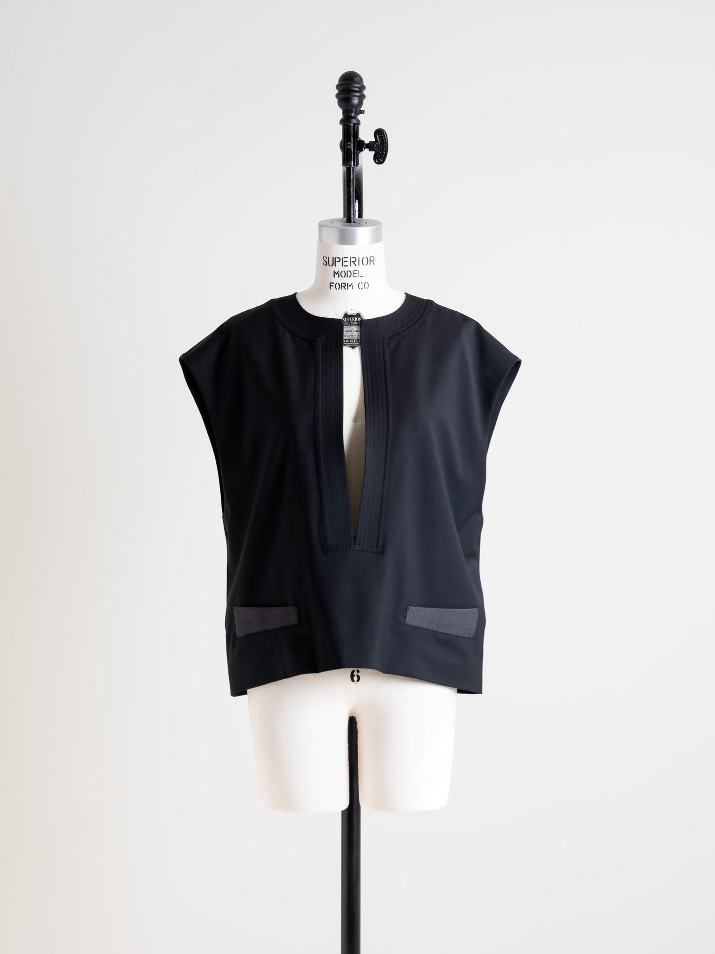 BICOLOR VEST