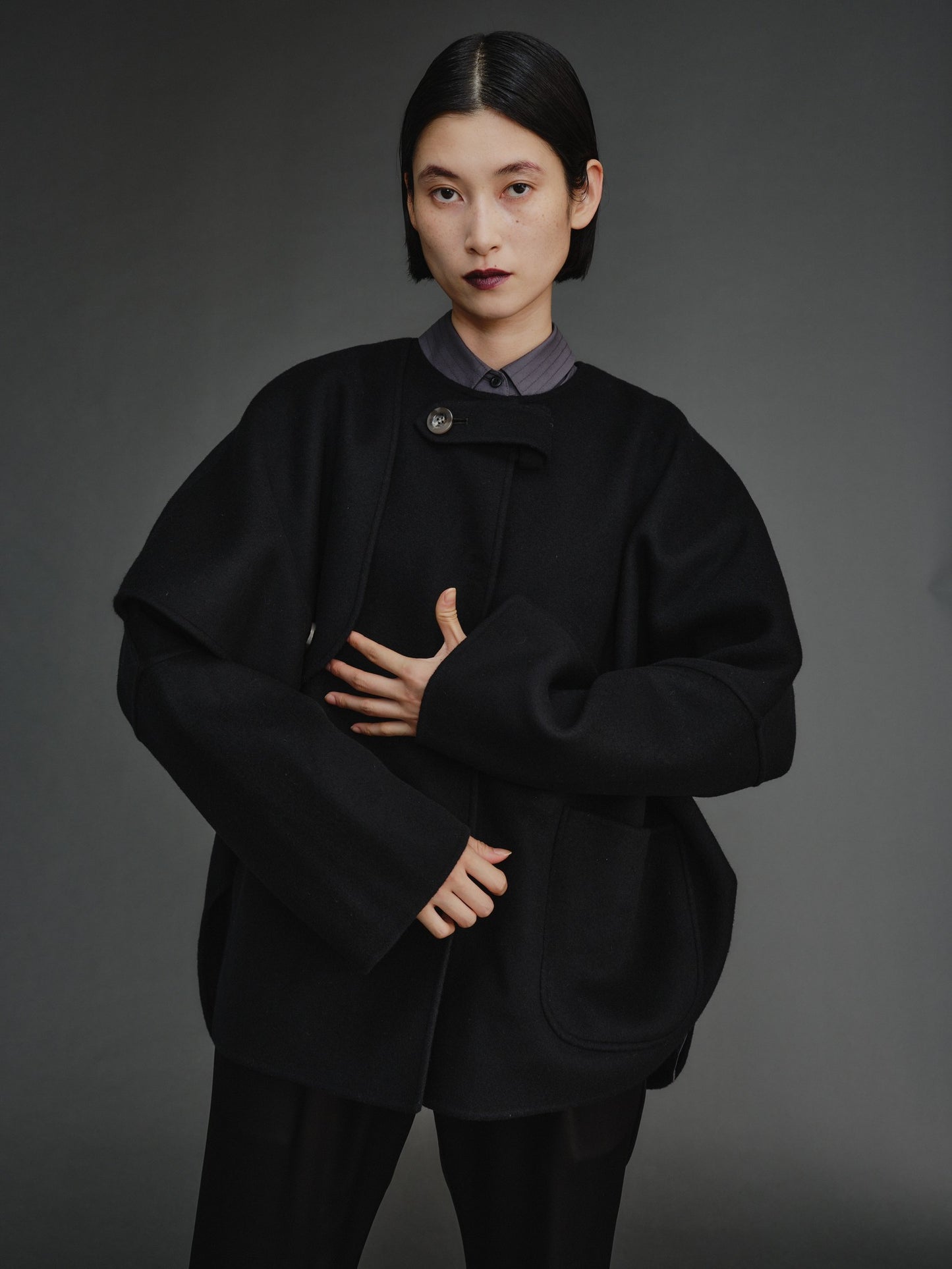 【PREORDER】PONCHO COAT / BLACK