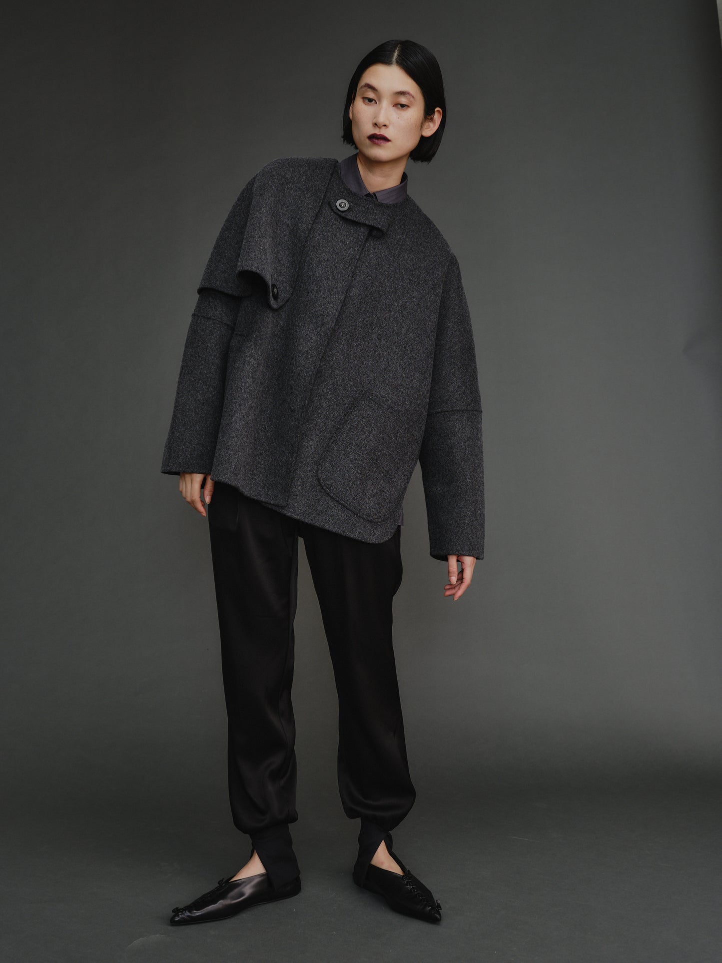 【PREORDER】PONCHO COAT / CHARCOAL GRAY