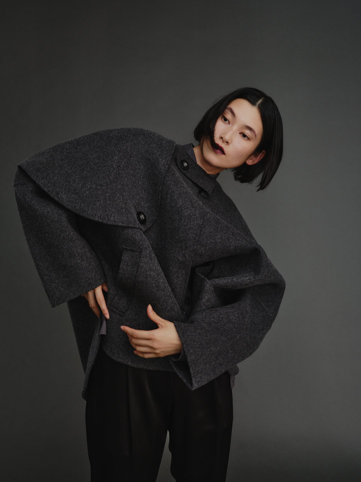 【PREORDER】PONCHO COAT / CHARCOAL GRAY