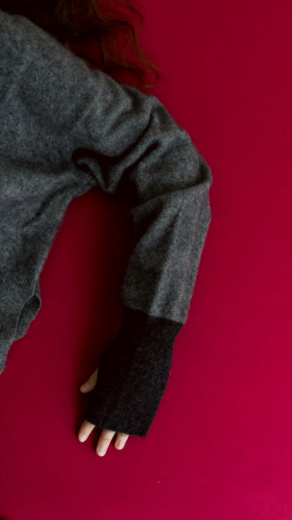 11/28発売 Cashmere silk blend knit(GRAY)