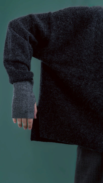 11/28発売 Cashmere silk blend knit(CHARCOAL BLACK)