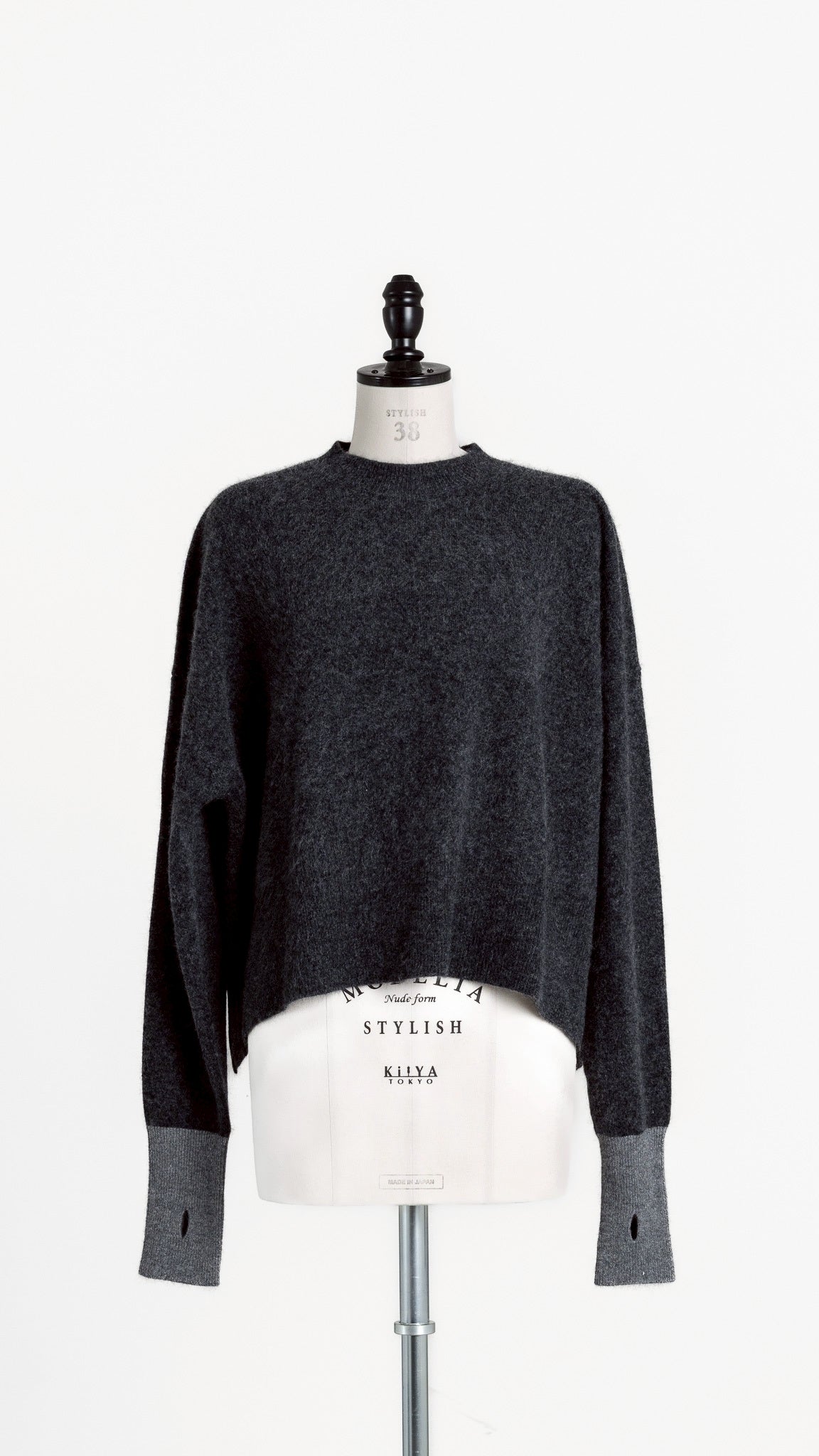 11/28発売 Cashmere silk blend knit(CHARCOAL BLACK)