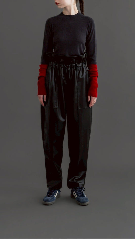 [PRE-ORDER] Petal Leather Pants(1color)