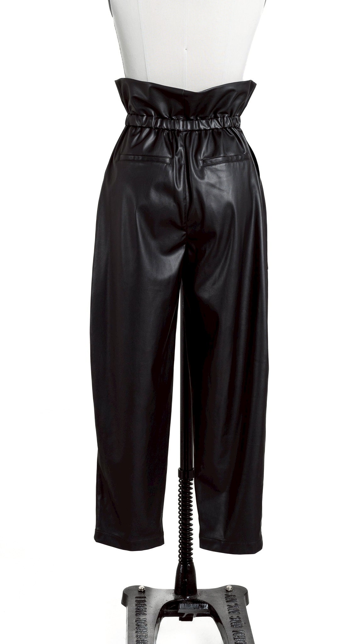 【PRE-ORDER】Petal Leather Pants(1color)