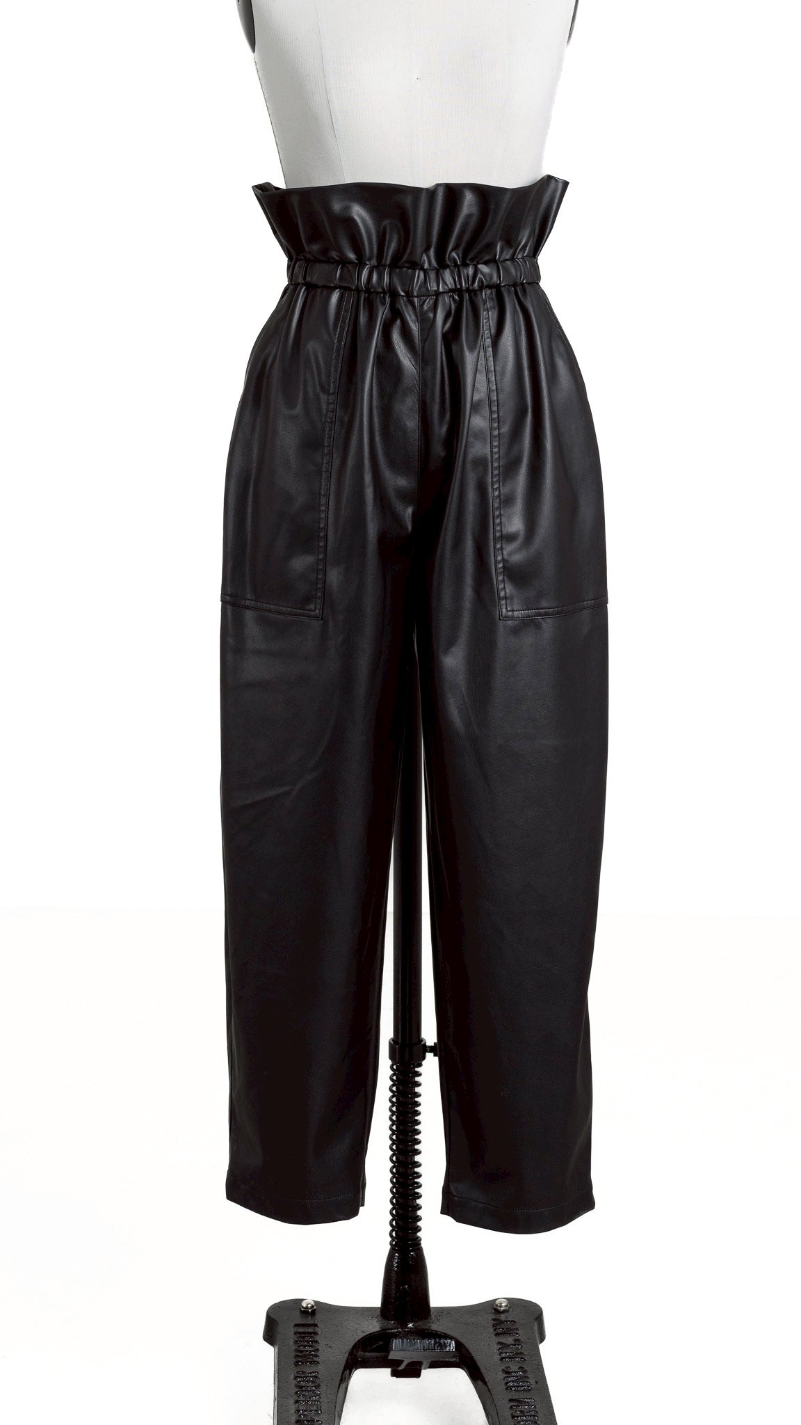 【PRE-ORDER】Petal Leather Pants(1color)