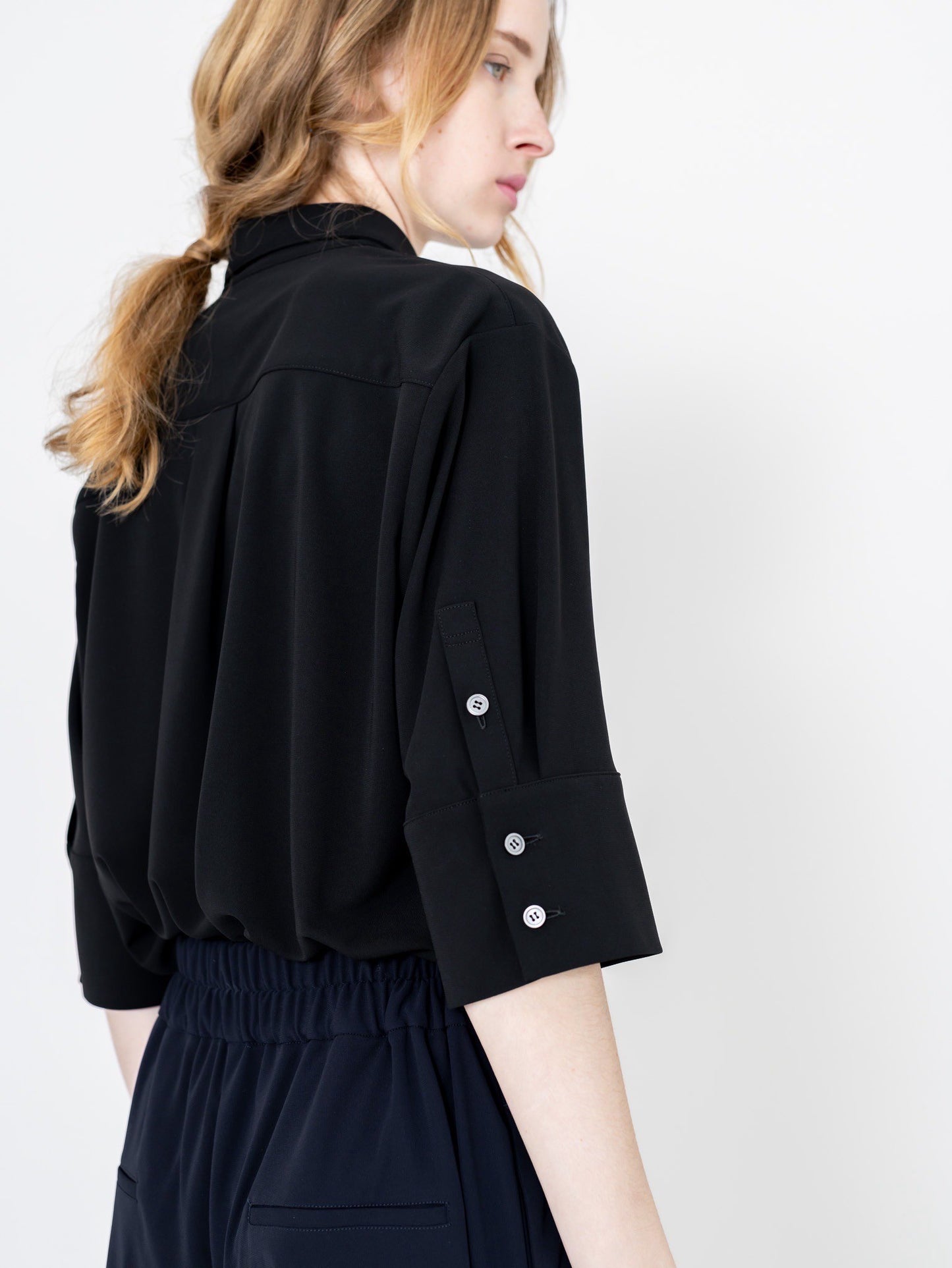 【PRE-ORDER】MELT SHIRT(BLACK)