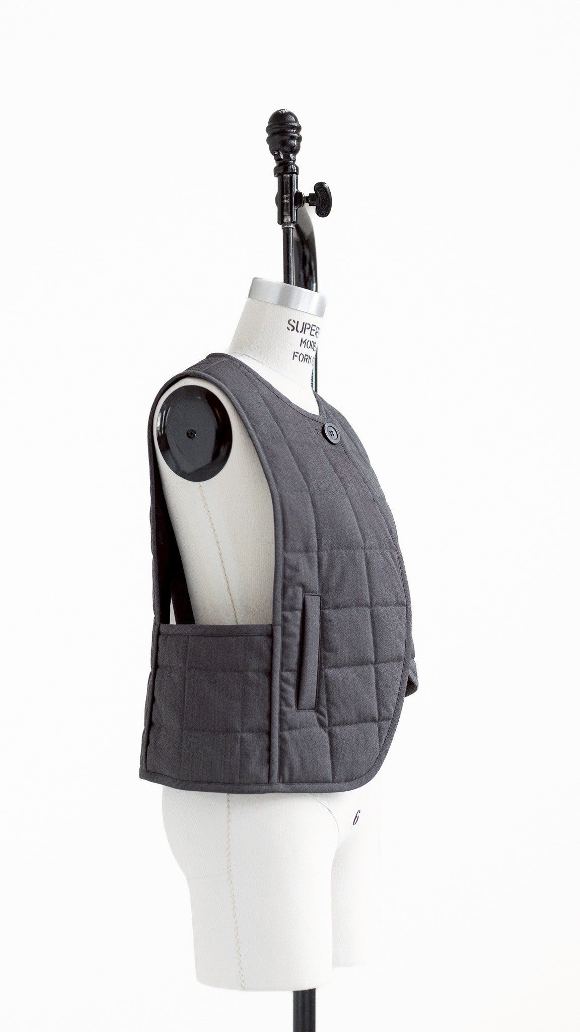 【PRE-ORDER】Reversible Vest(2color)